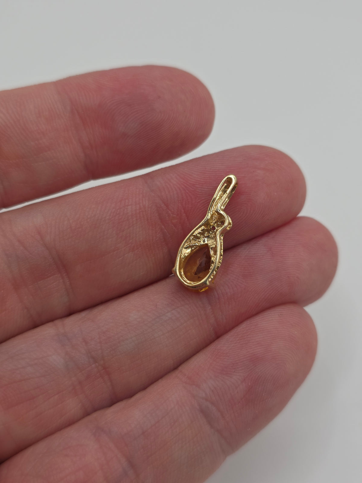 9ct gold citrine and diamond pendant