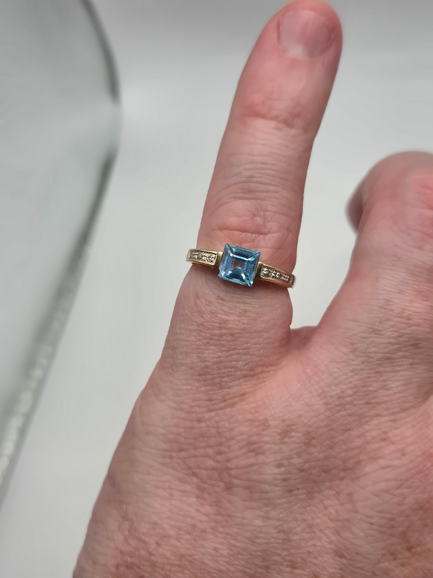 9ct gold topaz and diamond ring