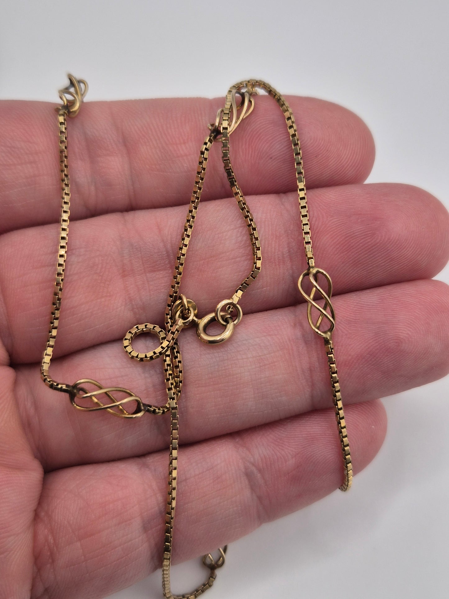 9ct gold box link chain (24)