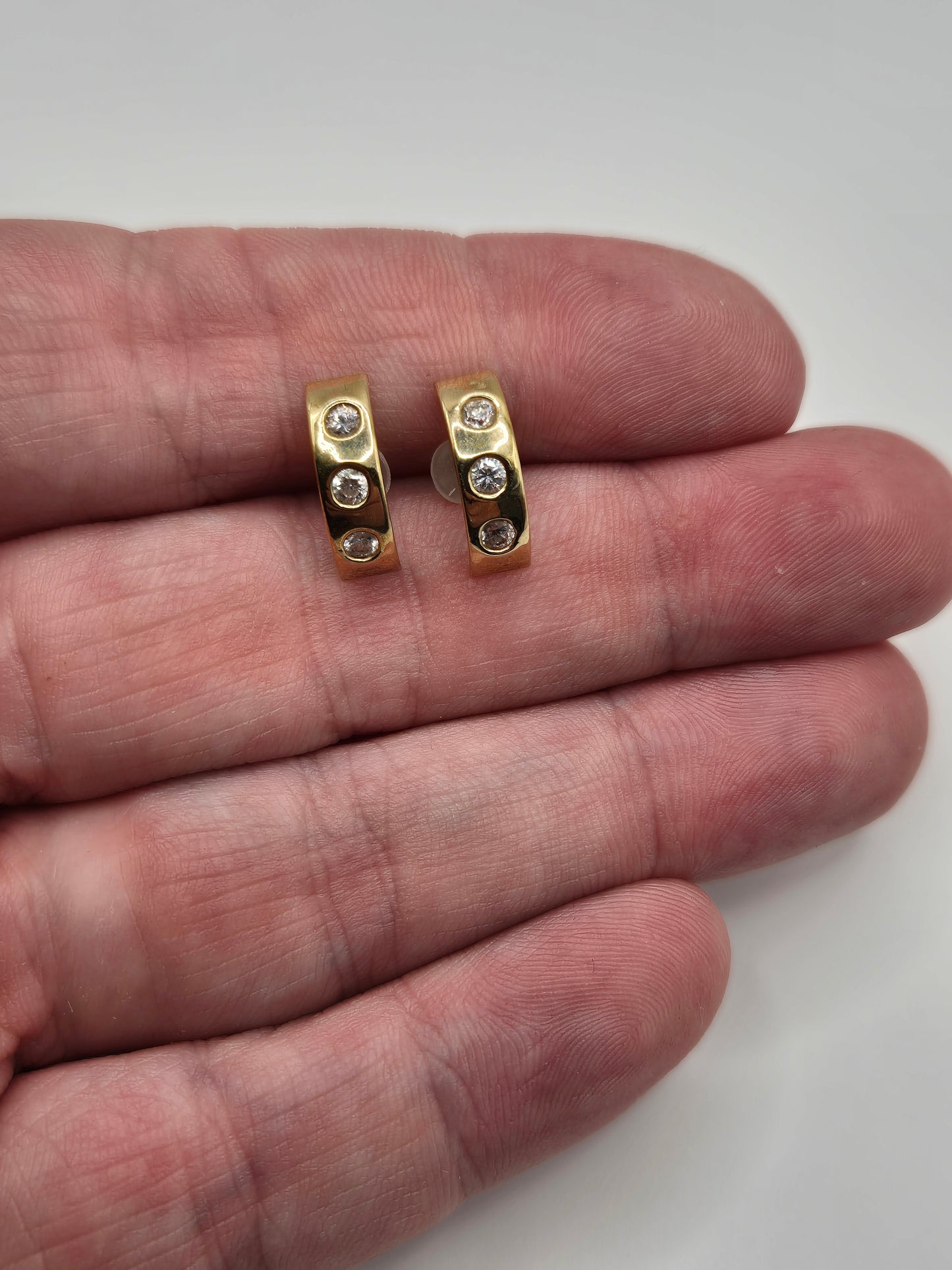 9ct gold cz earrings