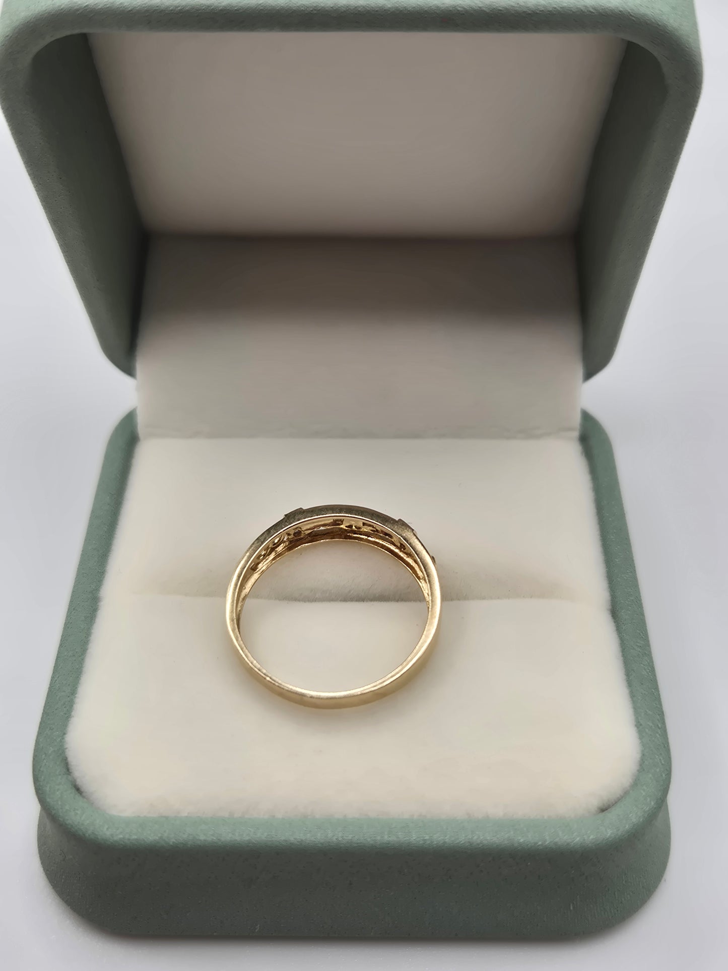 9ct gold diamond claddagh ring