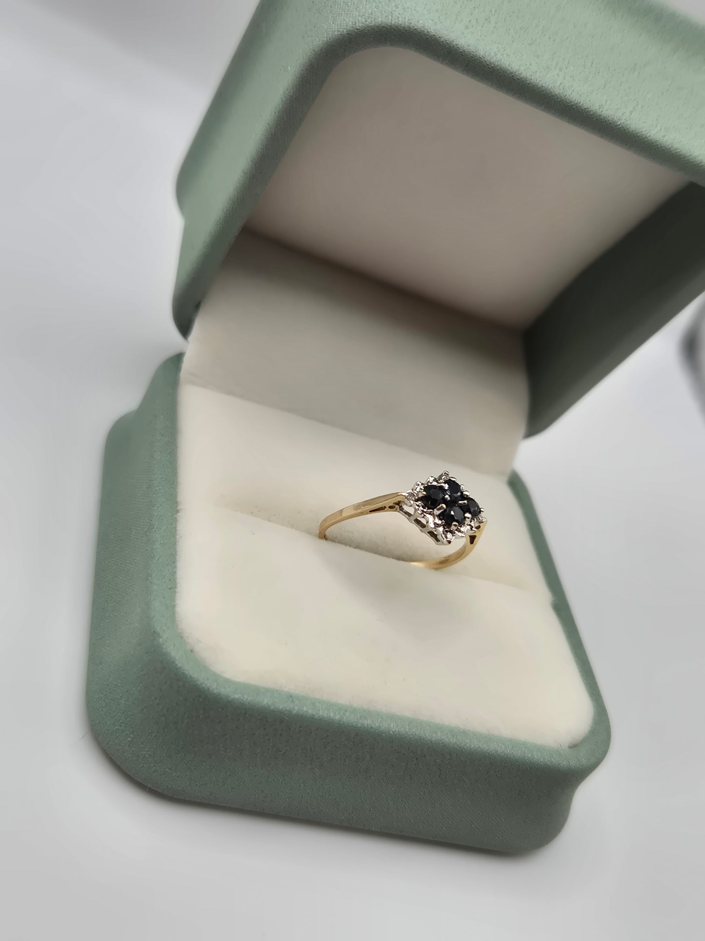 9ct gold sapphire and diamond ring
