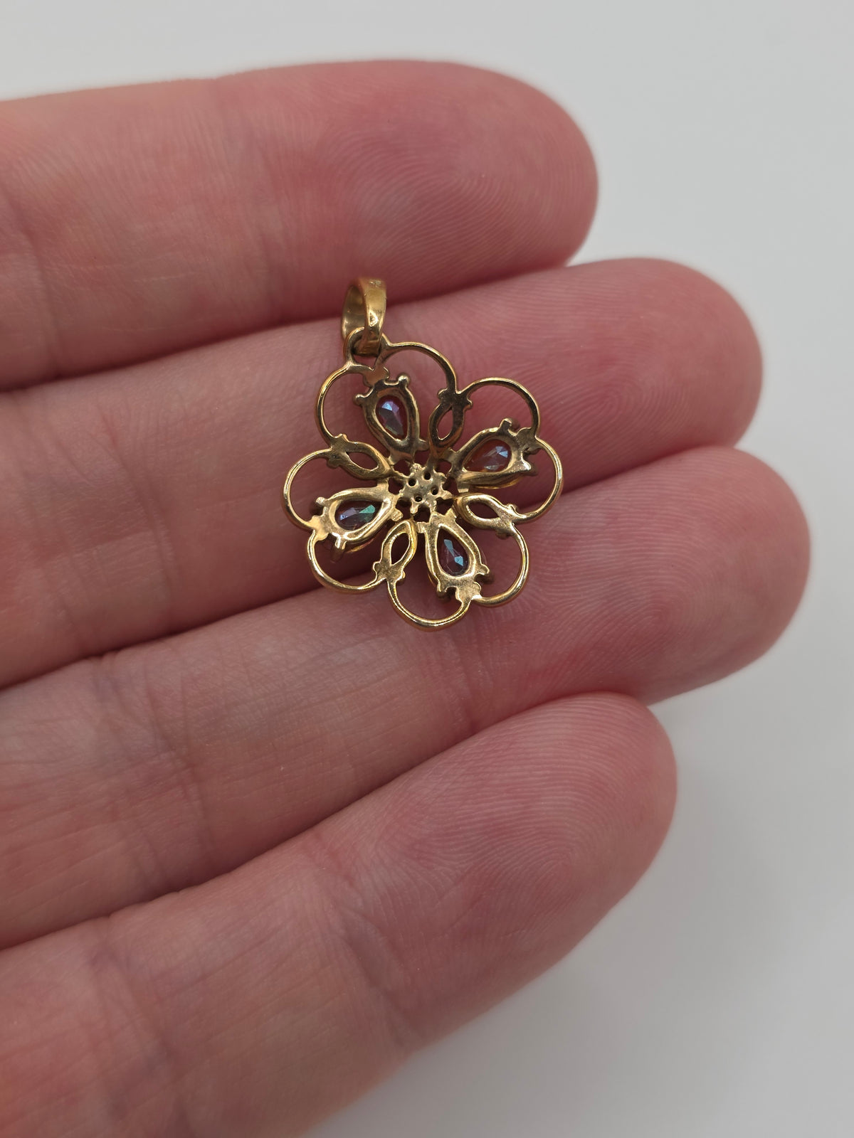 9ct gold sunset topaz and diamond pendant
