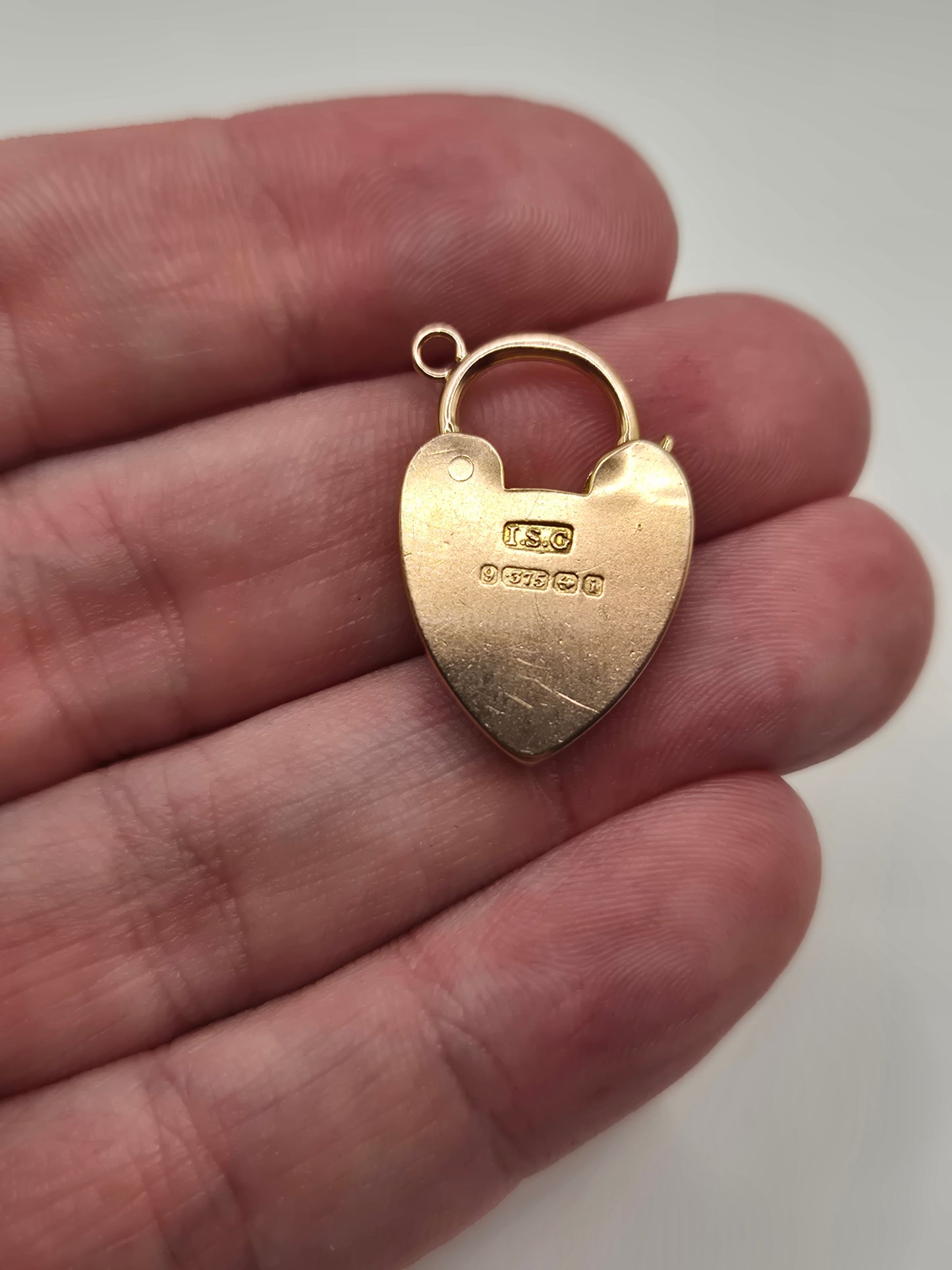 9ct rose gold padlock (5)
