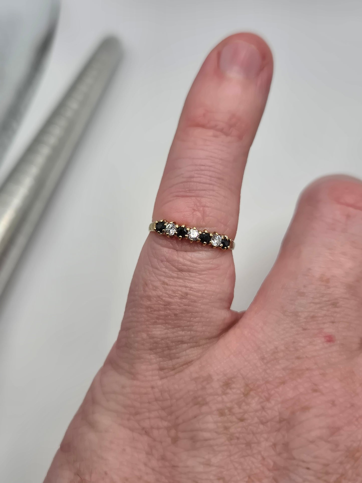9ct gold sapphire and cz ring