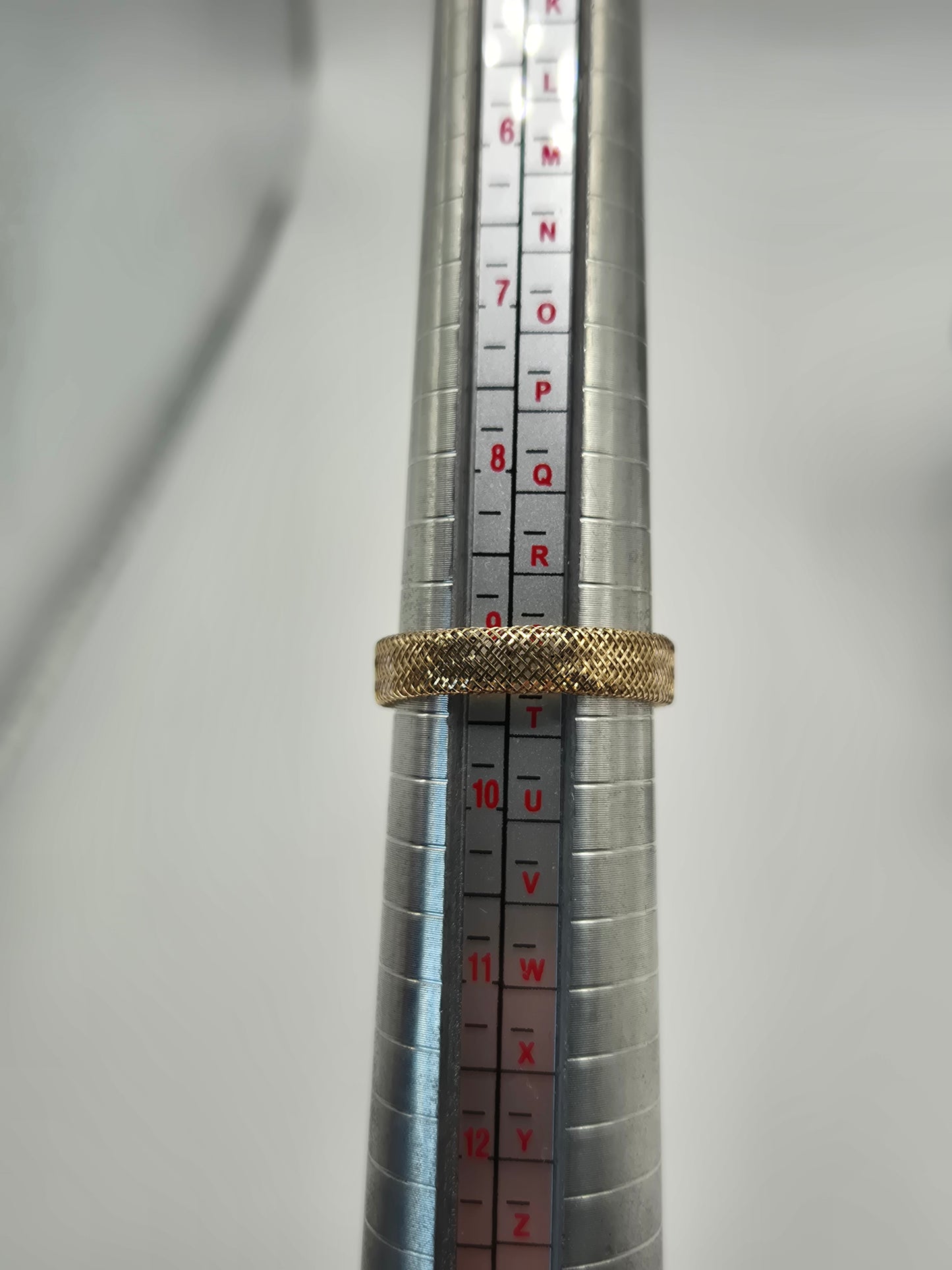 9ct gold extendable mesh cz ring