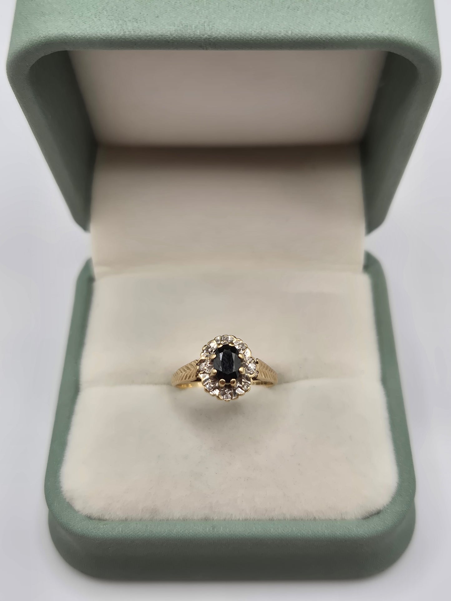 9ct gold sapphire and diamond ring
