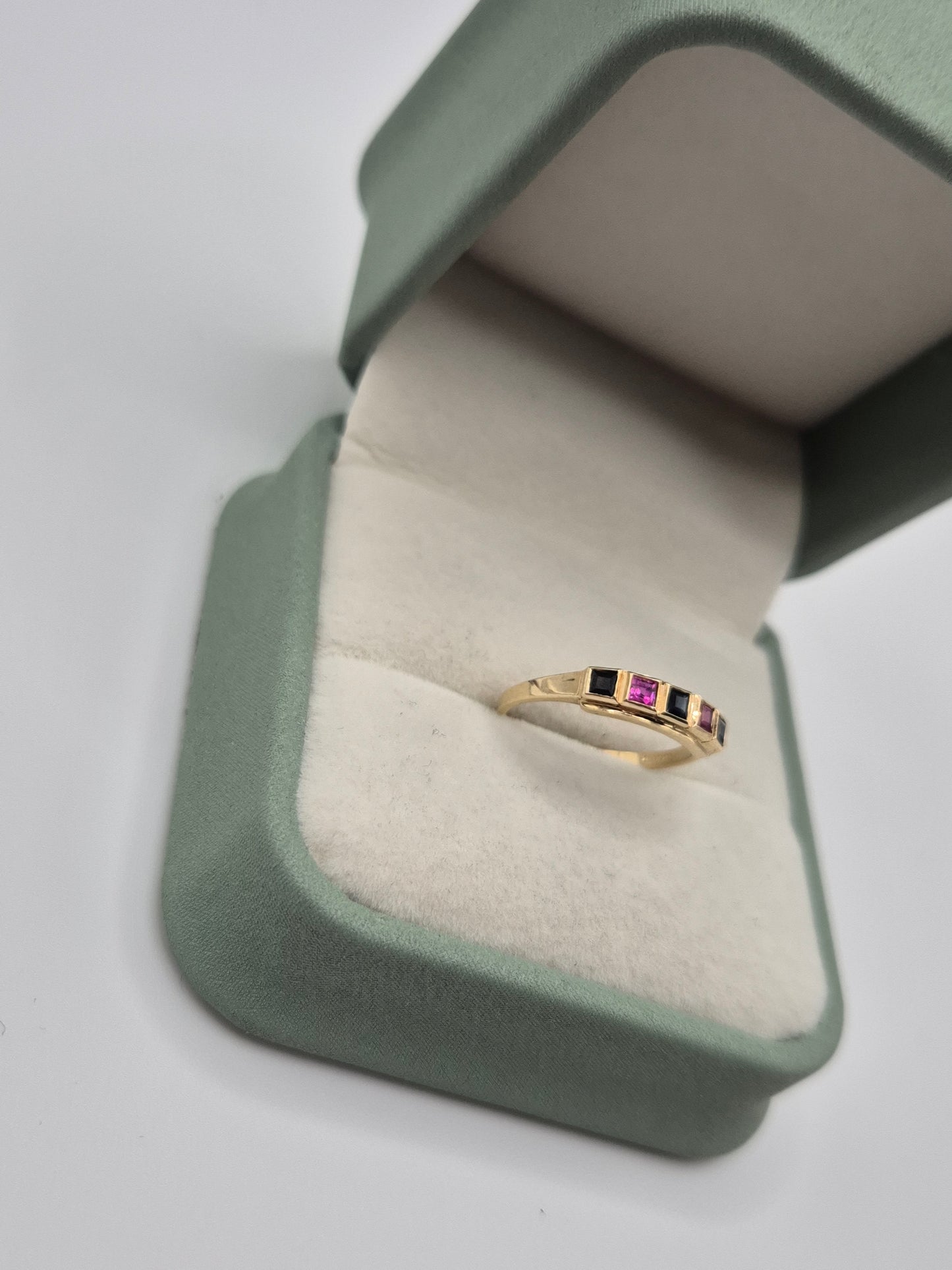 9ct gold ruby and sapphire ring