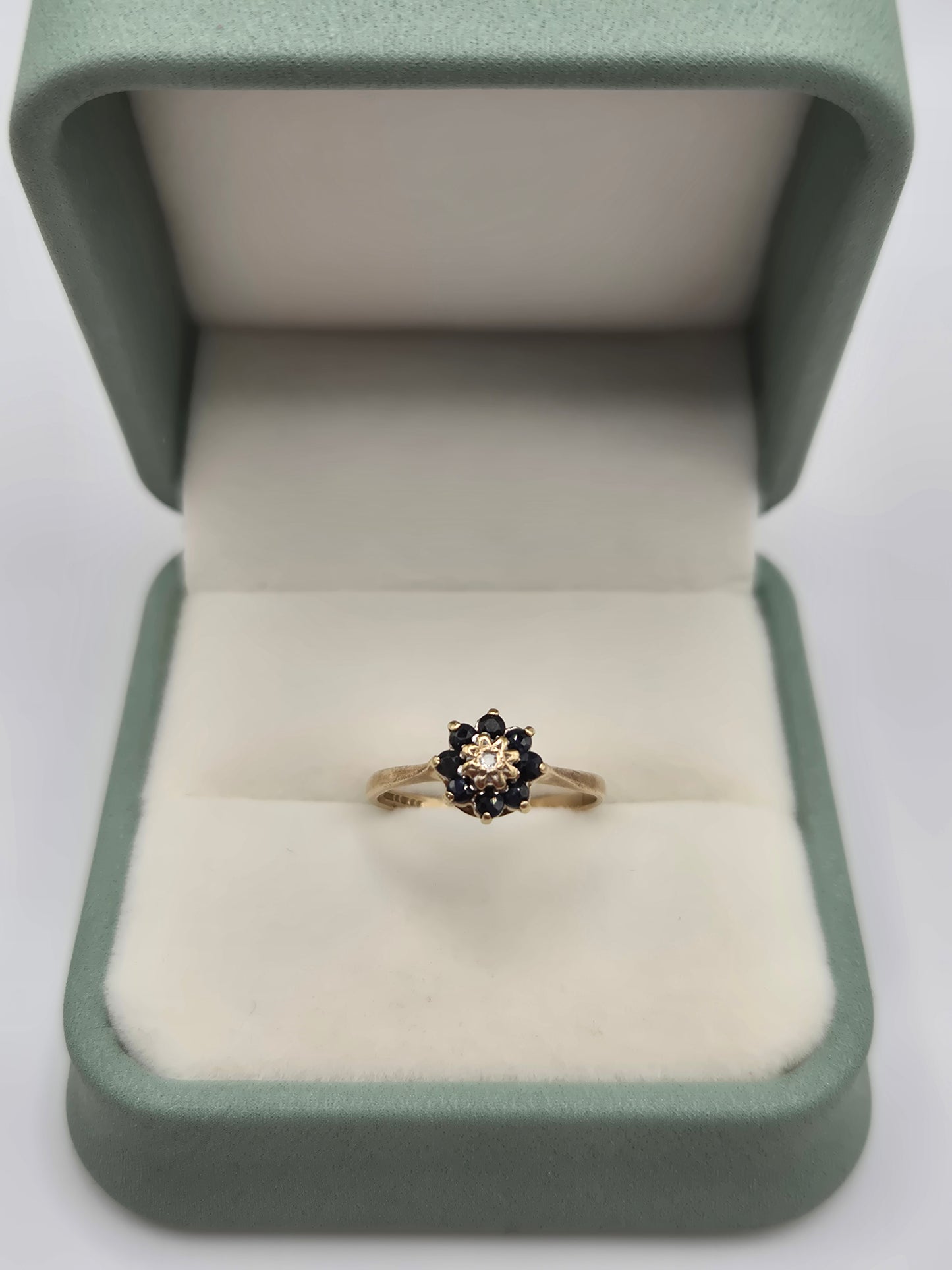 9ct gold sapphire and diamond ring