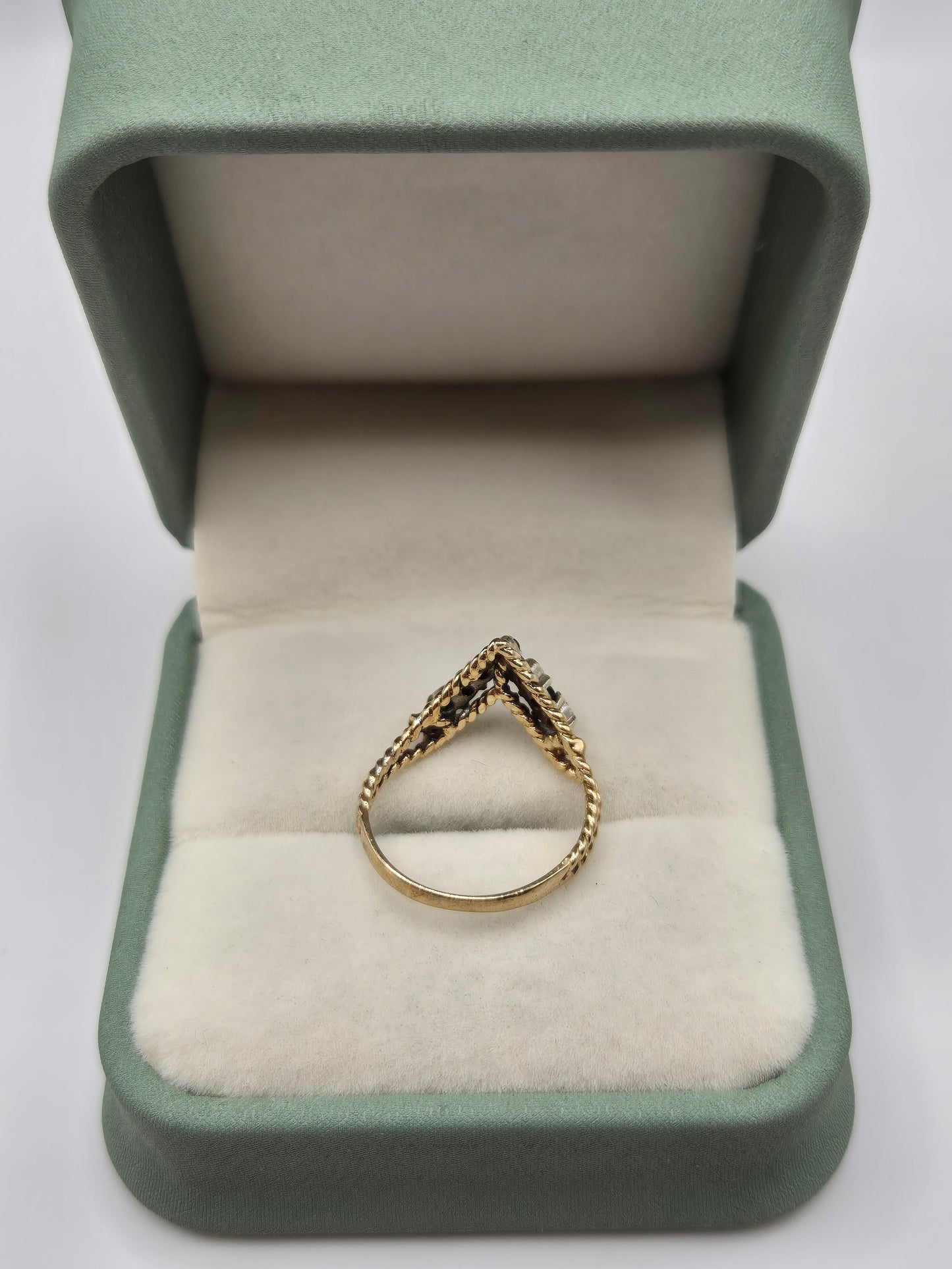 9ct gold sapphire and diamond wishbone ring