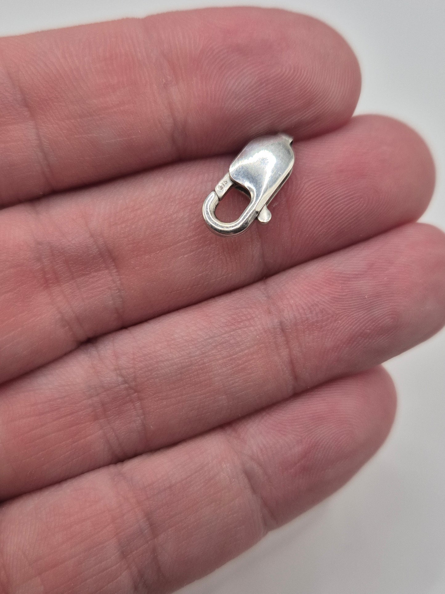 9ct white gold clasp