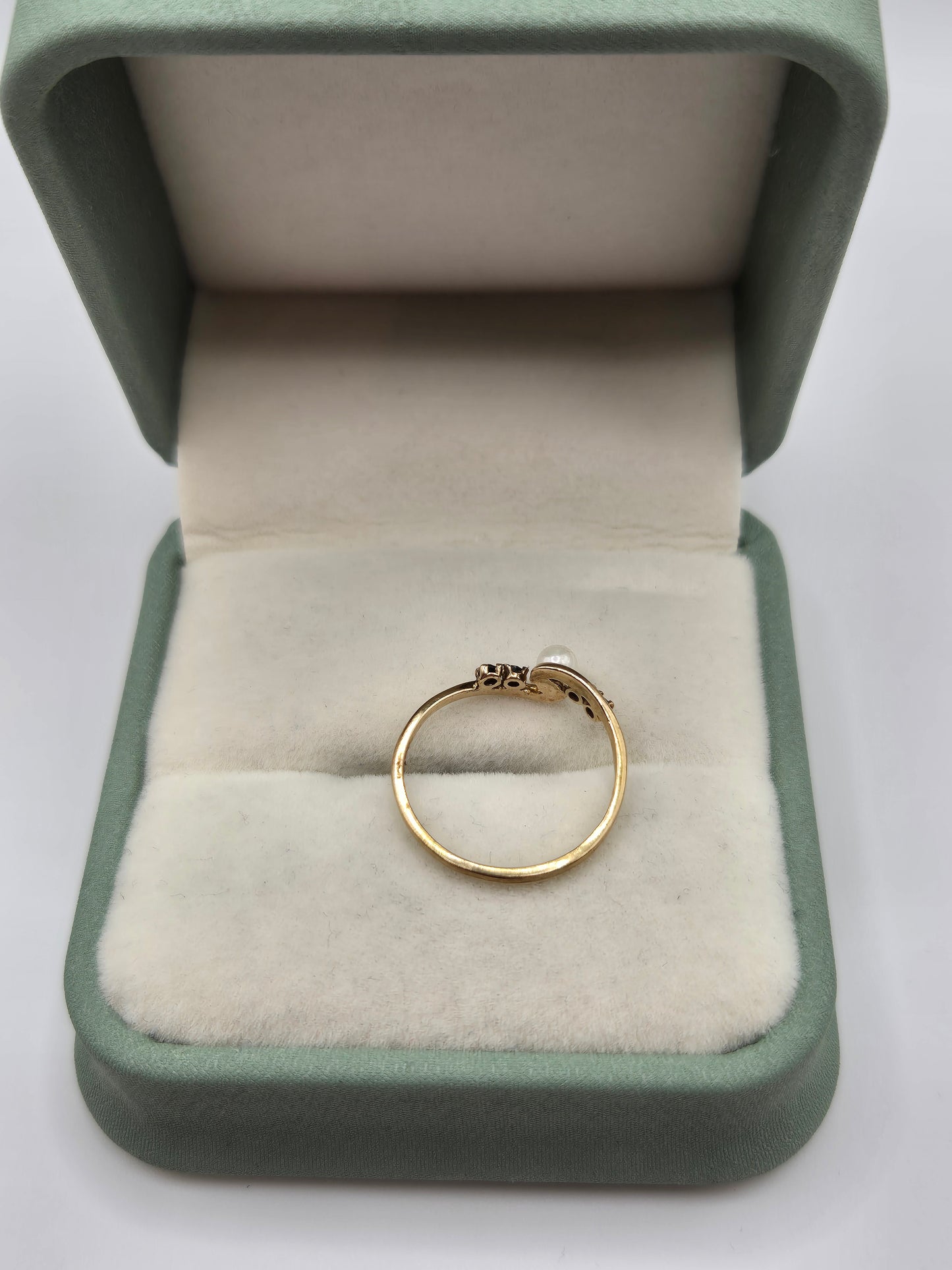 9ct gold pearl and sapphire ring