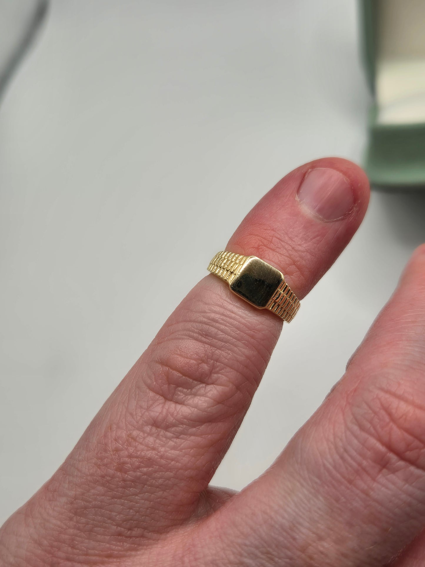 9ct gold rolex style ring