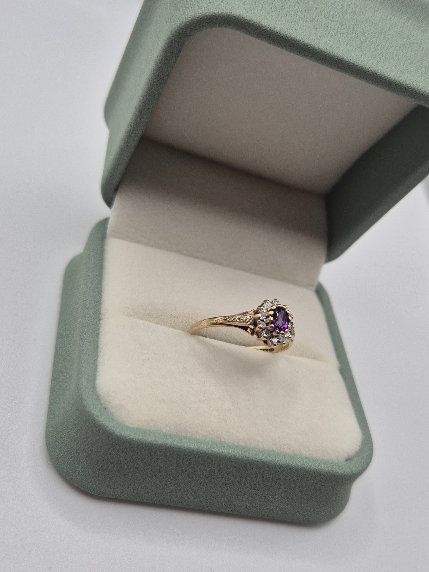 9ct gold amethyst and diamond ring