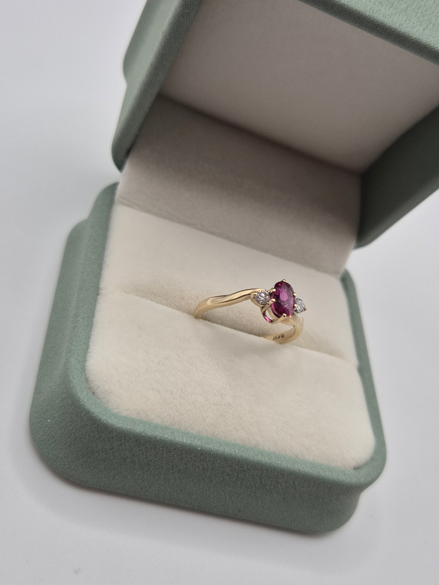 9ct gold ruby and diamond ring