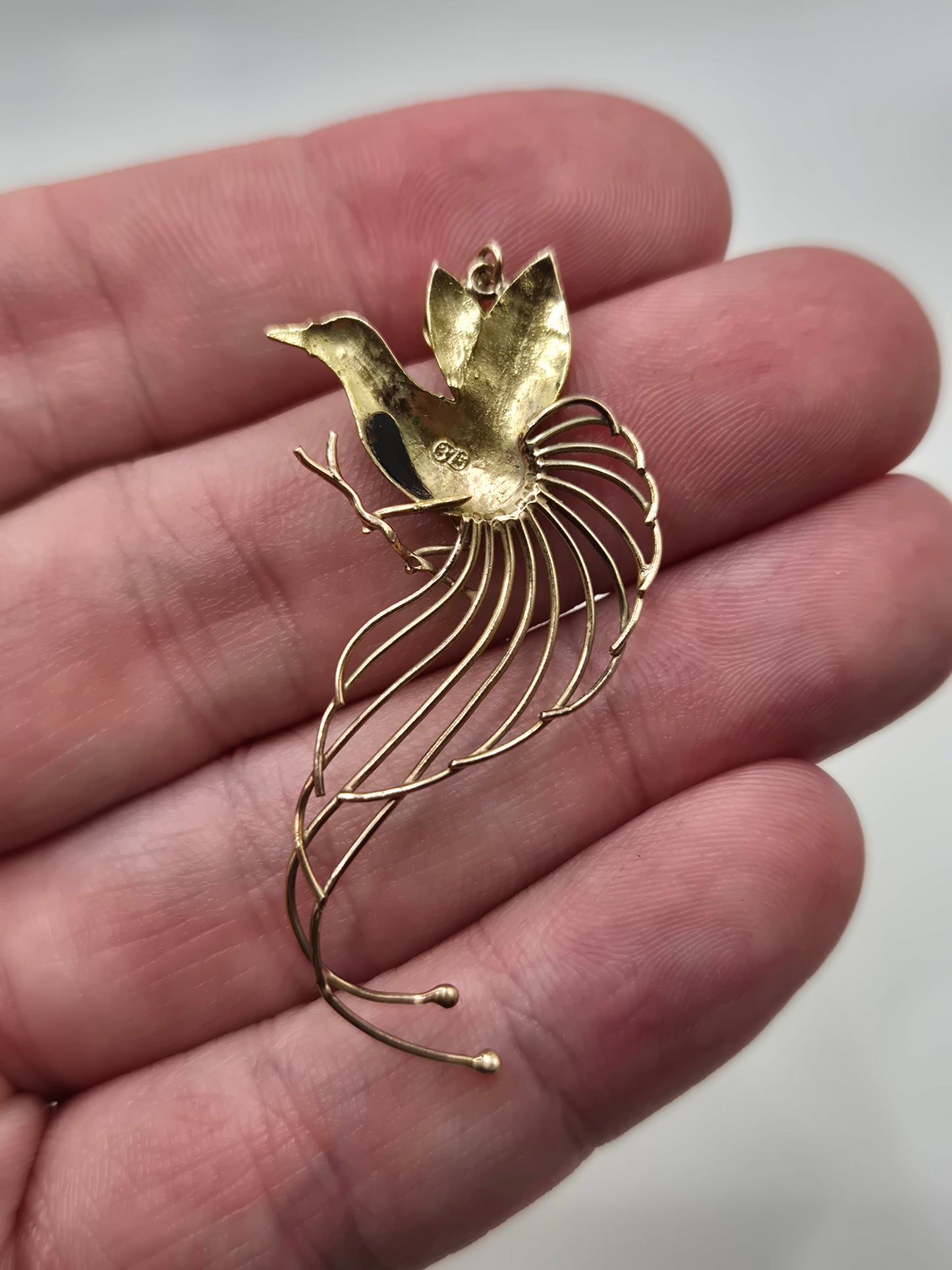 Vintage 9ct gold enamel bird of paradise pendant