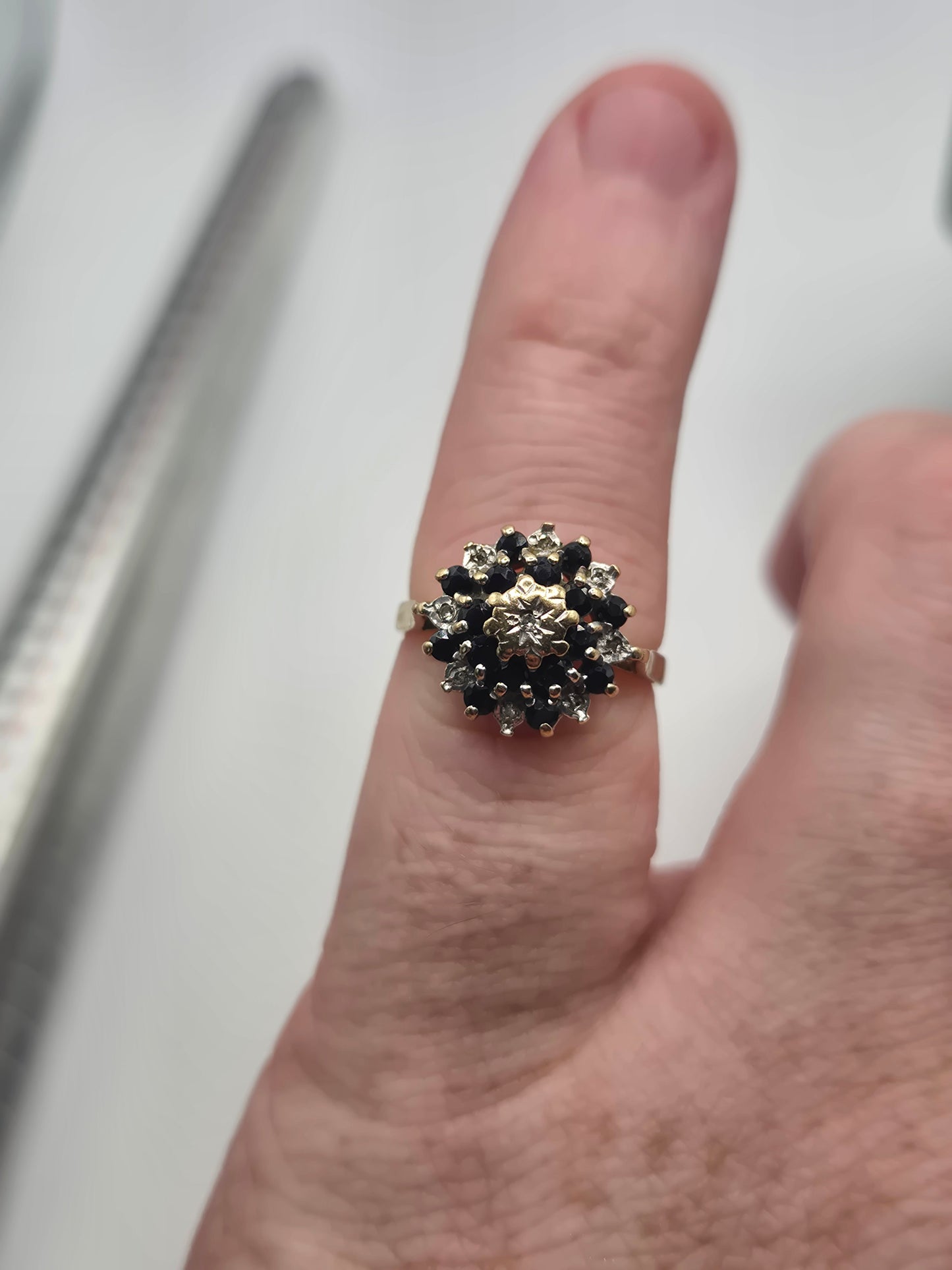 9ct gold sapphire and diamond ring
