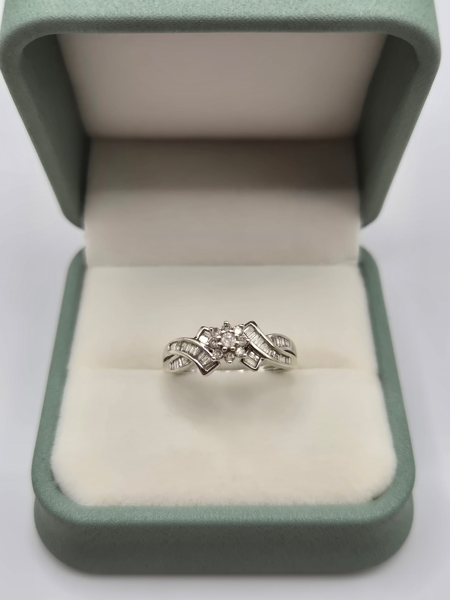 9ct white gold diamond ring