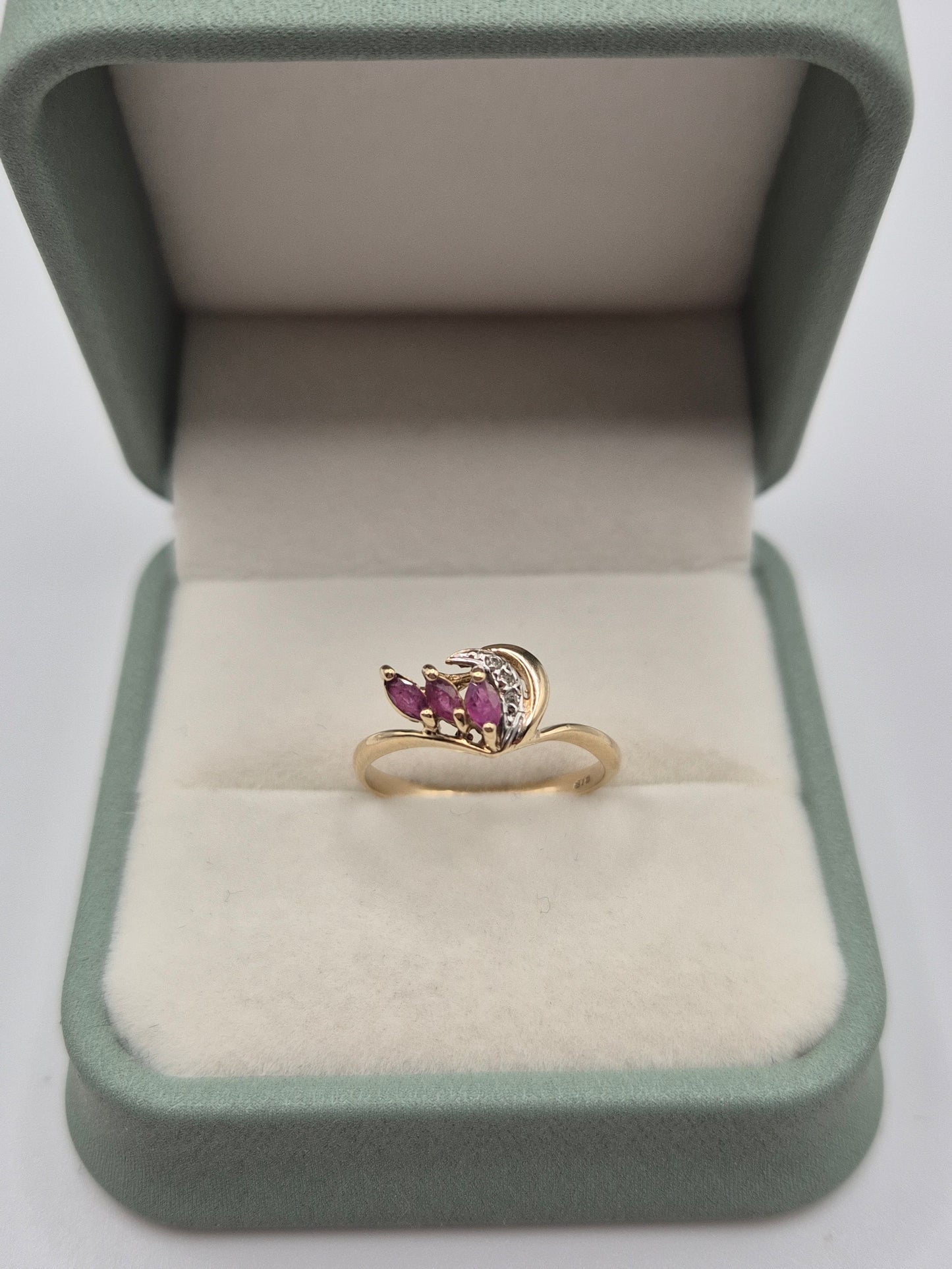 9ct gold ruby and diamond ring