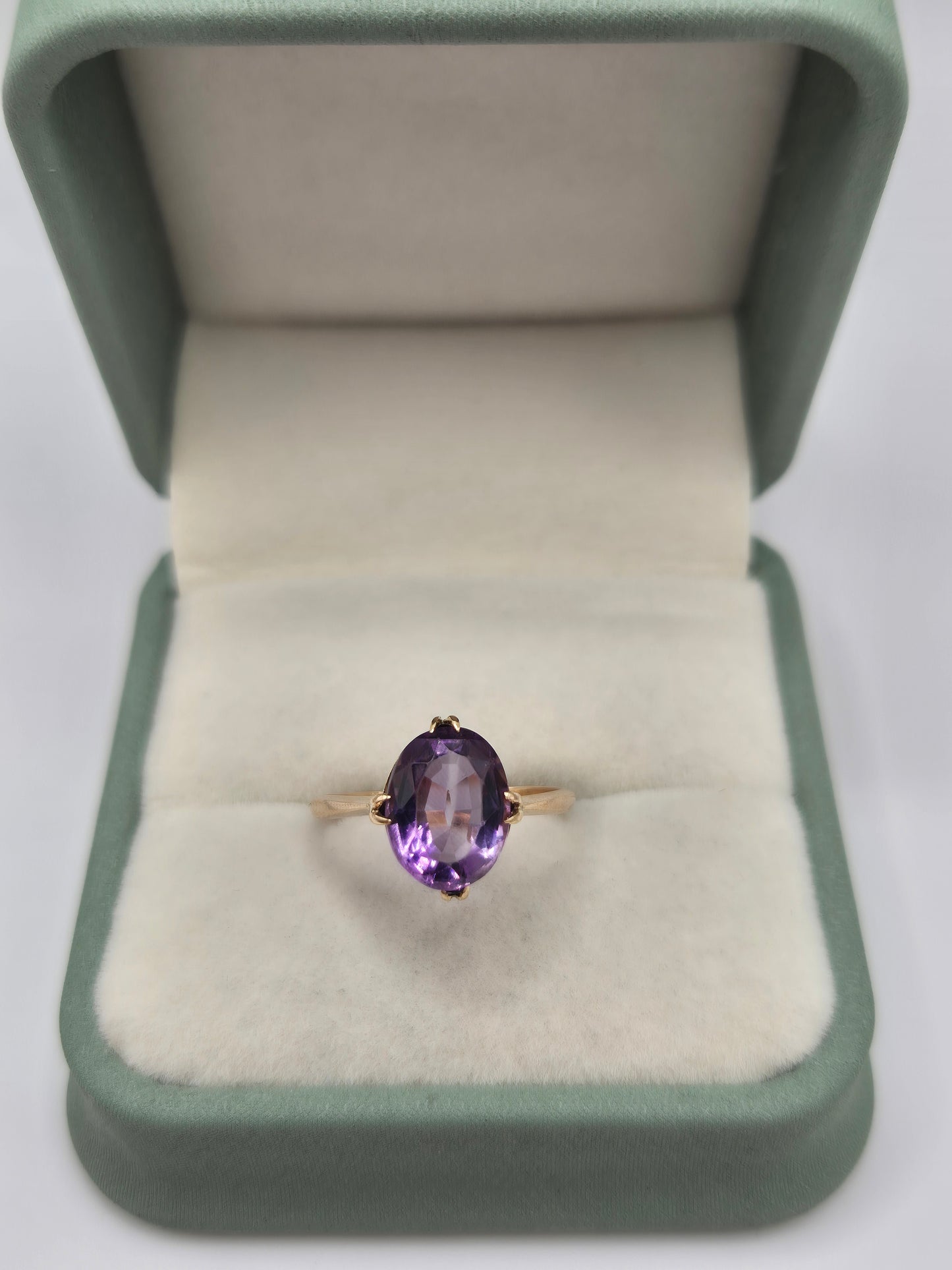 9ct gold amethyst ring
