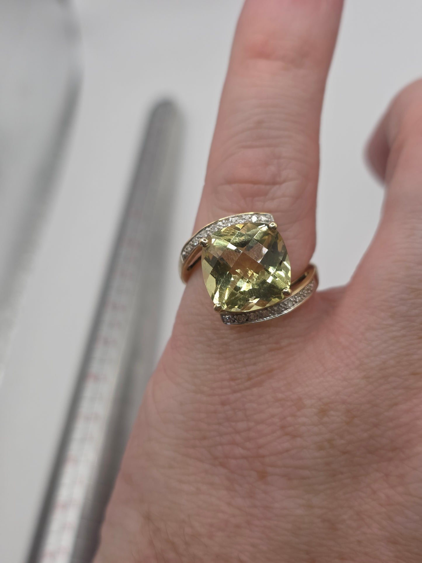 9ct gold citrine and diamond ring