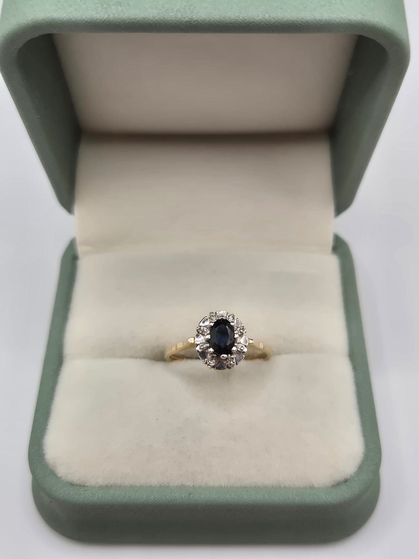 9ct gold sapphire and diamond ring