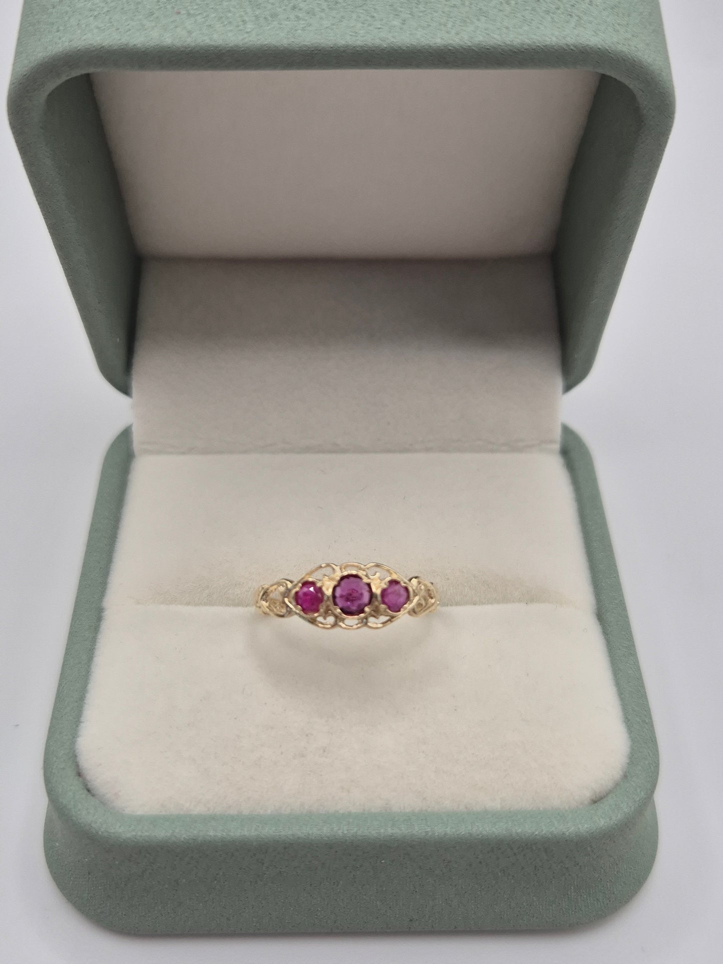 9ct gold ruby ring