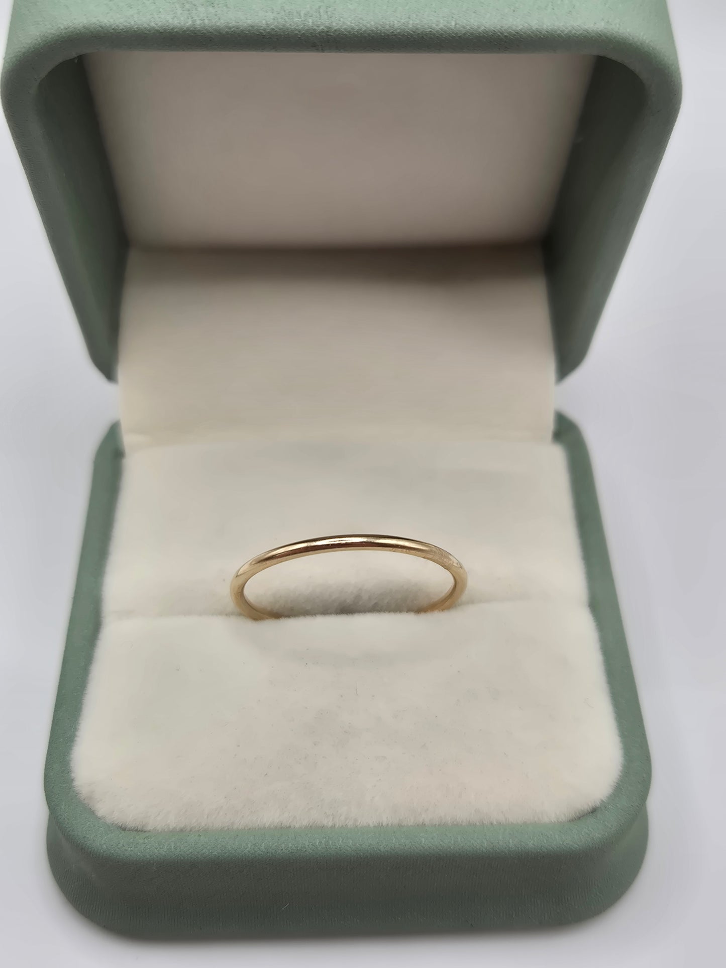 9ct gold stacking band ring