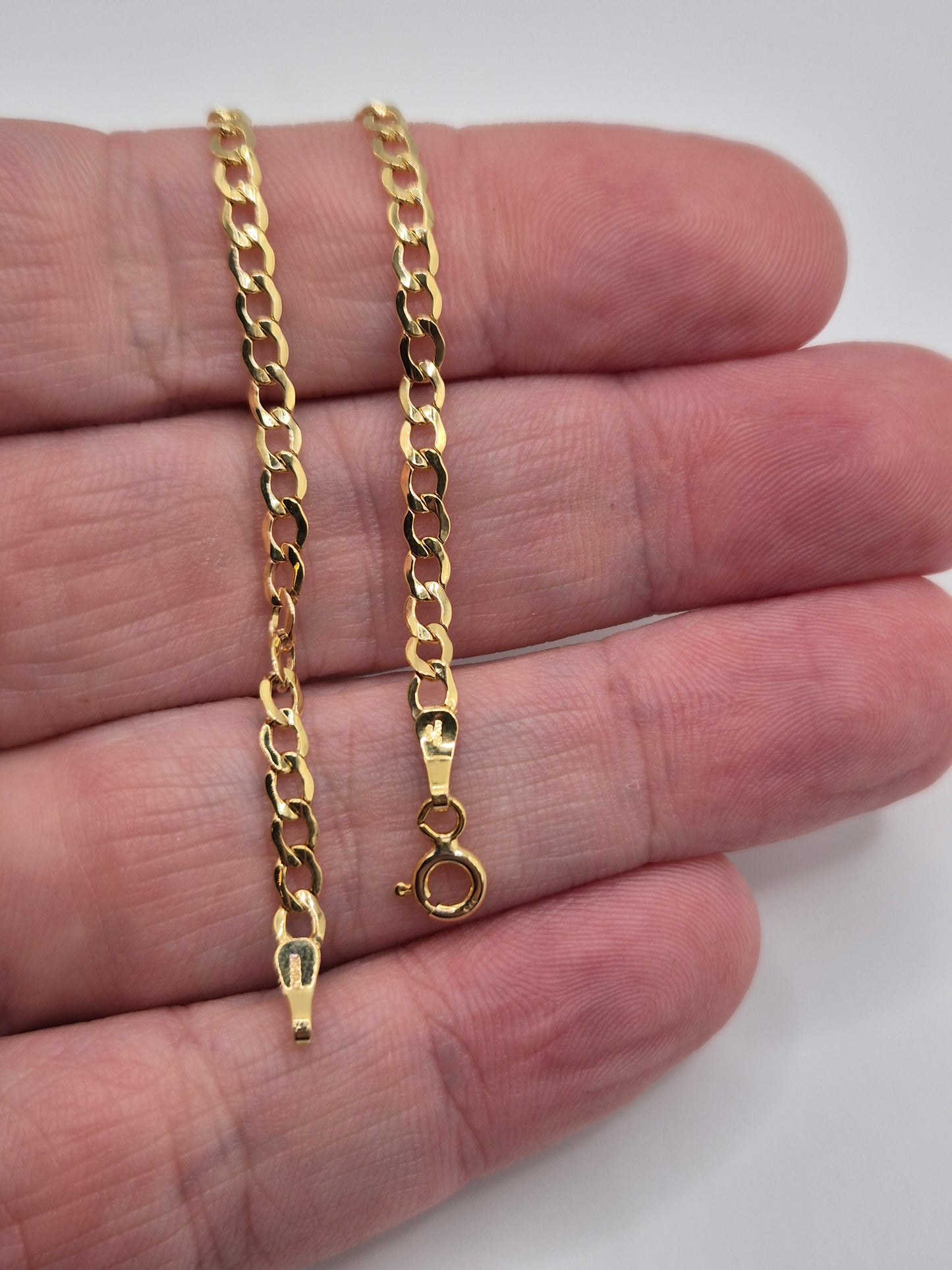 9ct gold curb bracelet