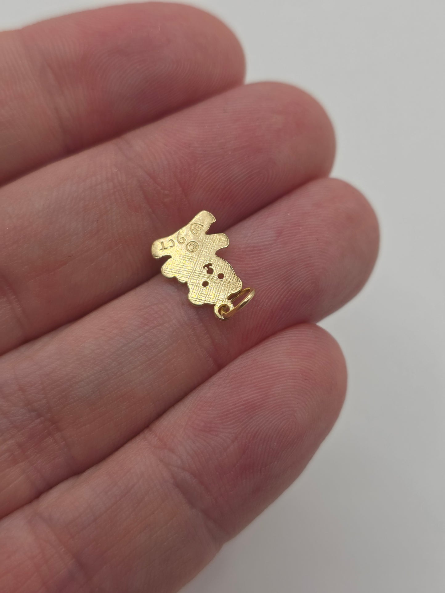 9ct gold bear charm