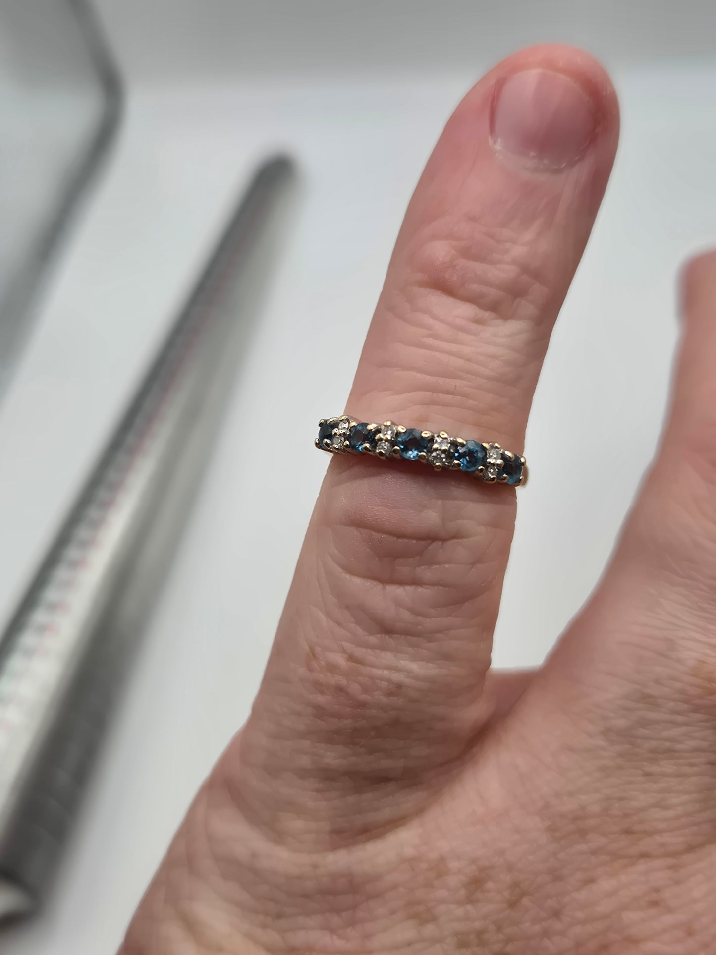 9ct gold topaz and diamond ring