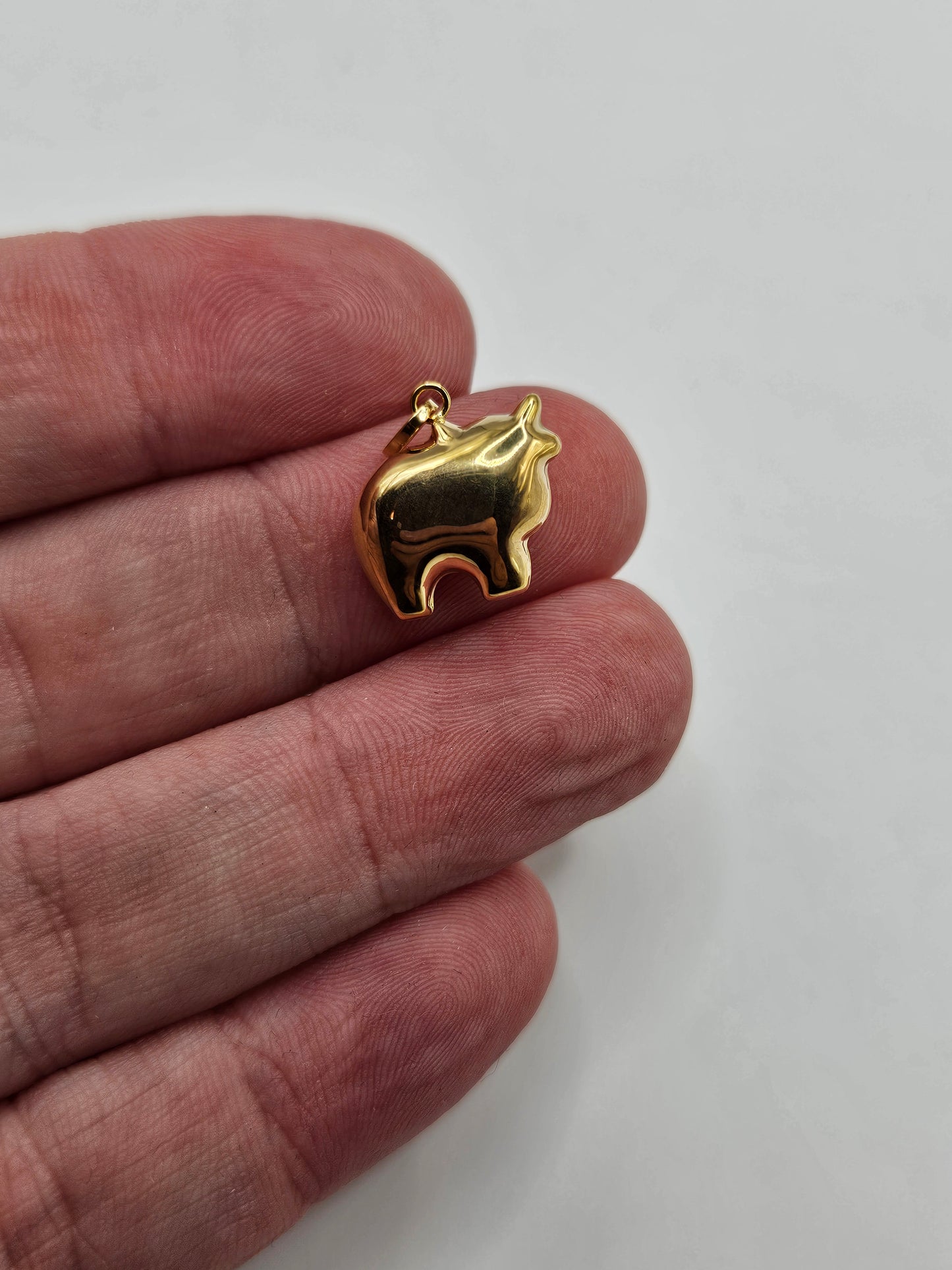 9ct gold cow charm