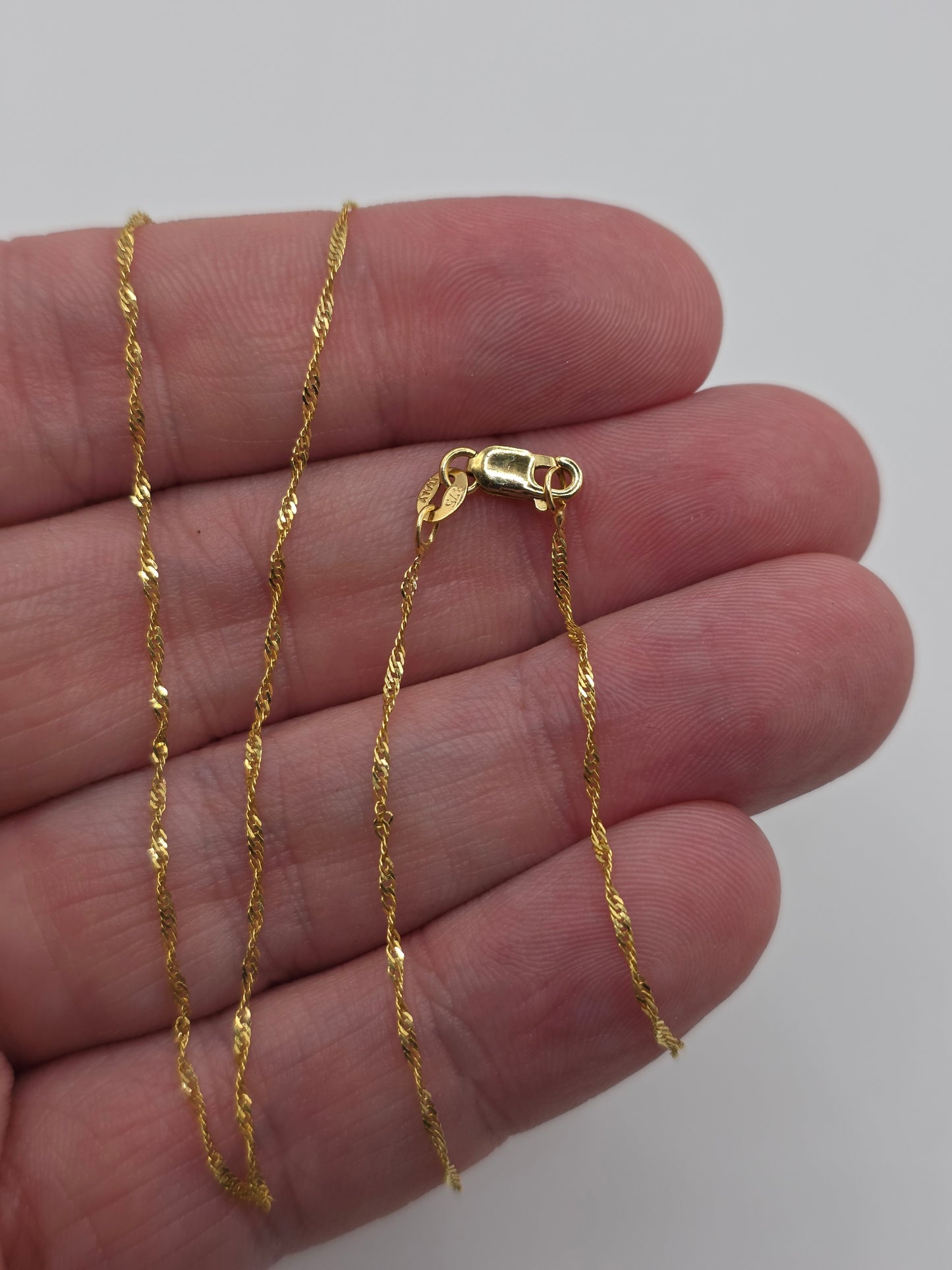 9ct gold twist chain (28)