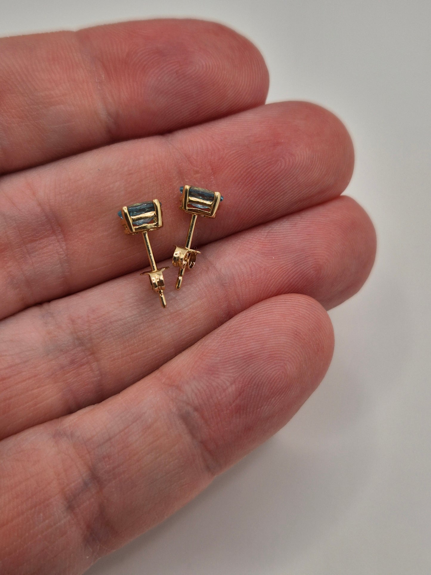 9ct gold topaz earrings