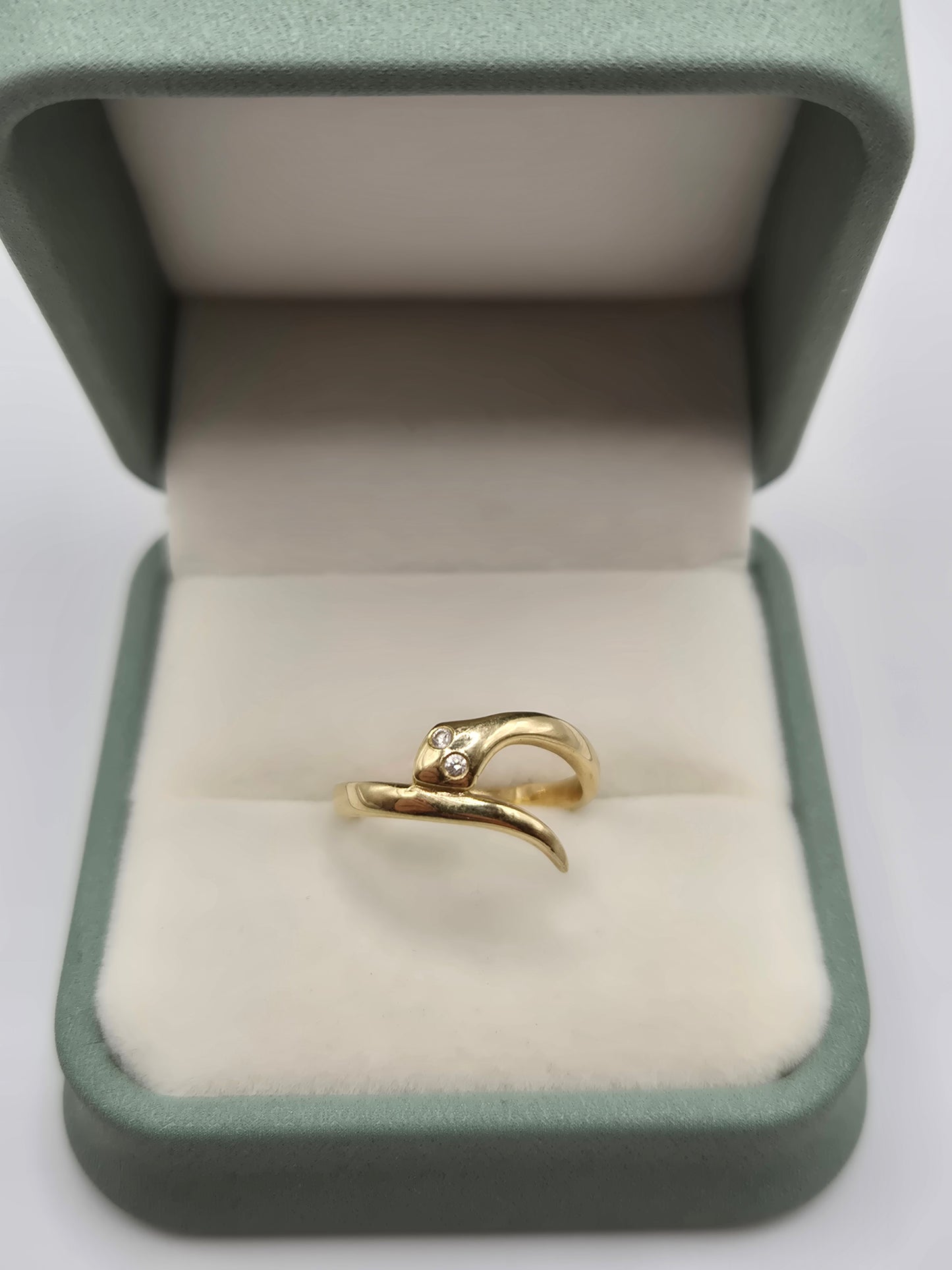 14ct gold cz snake ring