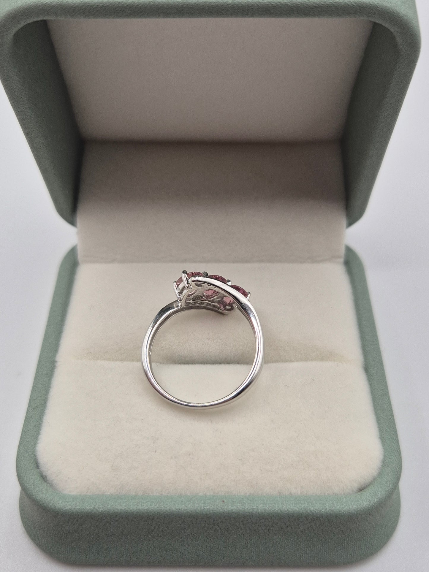 9ct white gold pink topaz and diamond ring