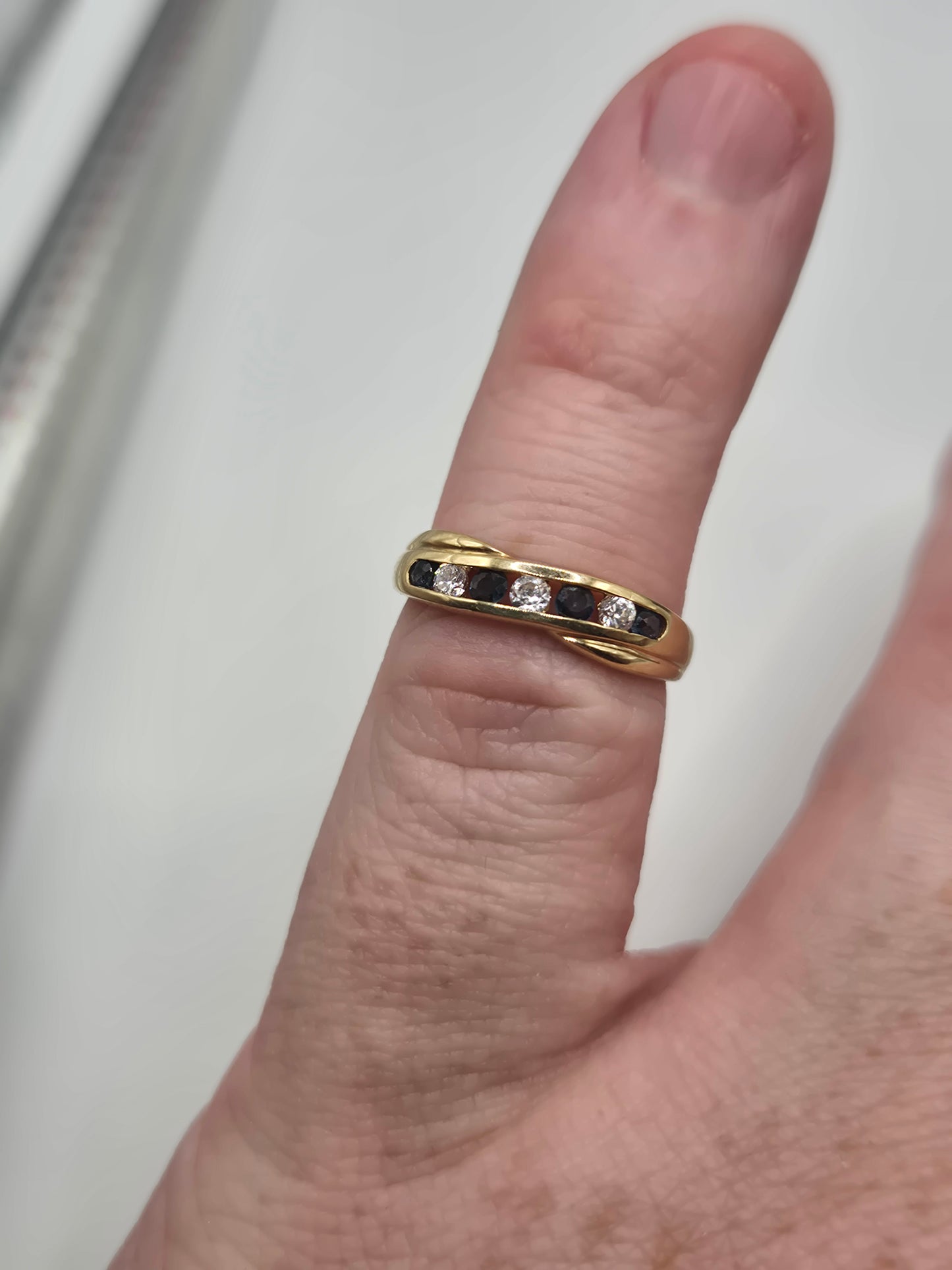 9ct gold sapphire and cz ring