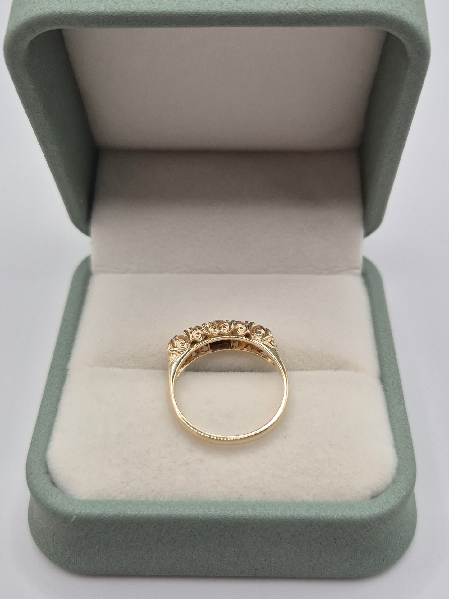 9ct gold coral ring