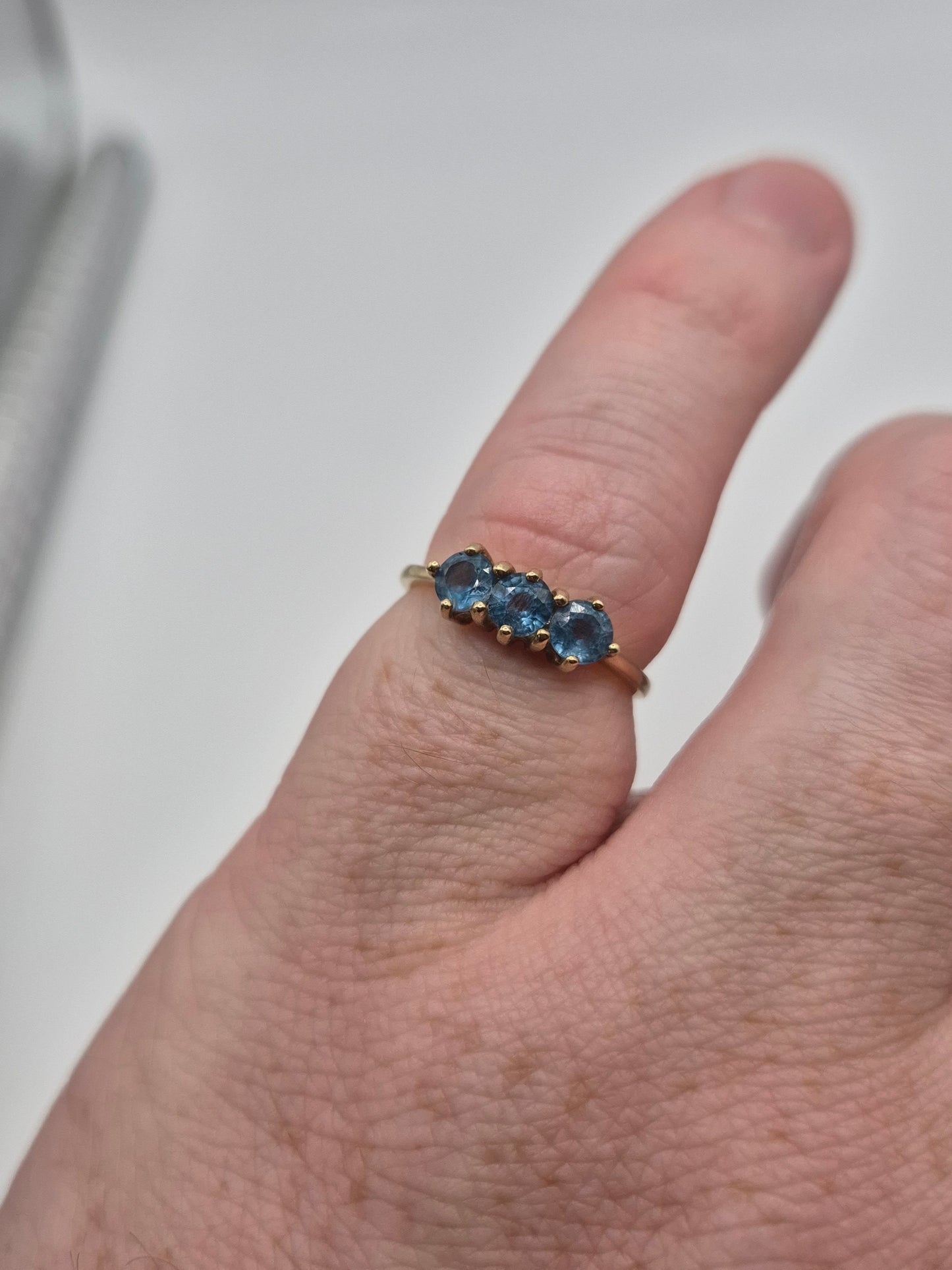 9ct gold topaz ring