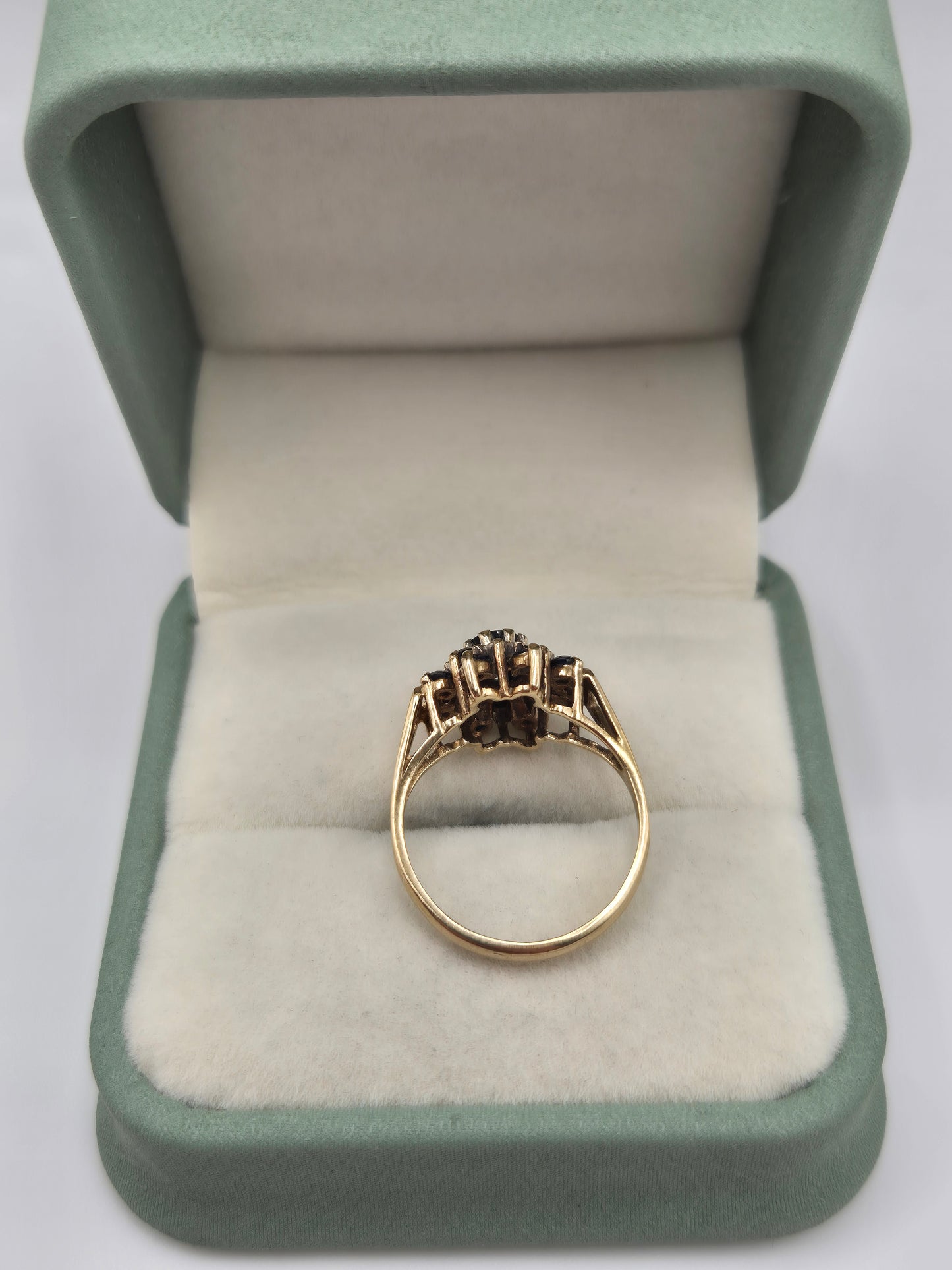 9ct gold sapphire and diamond ring