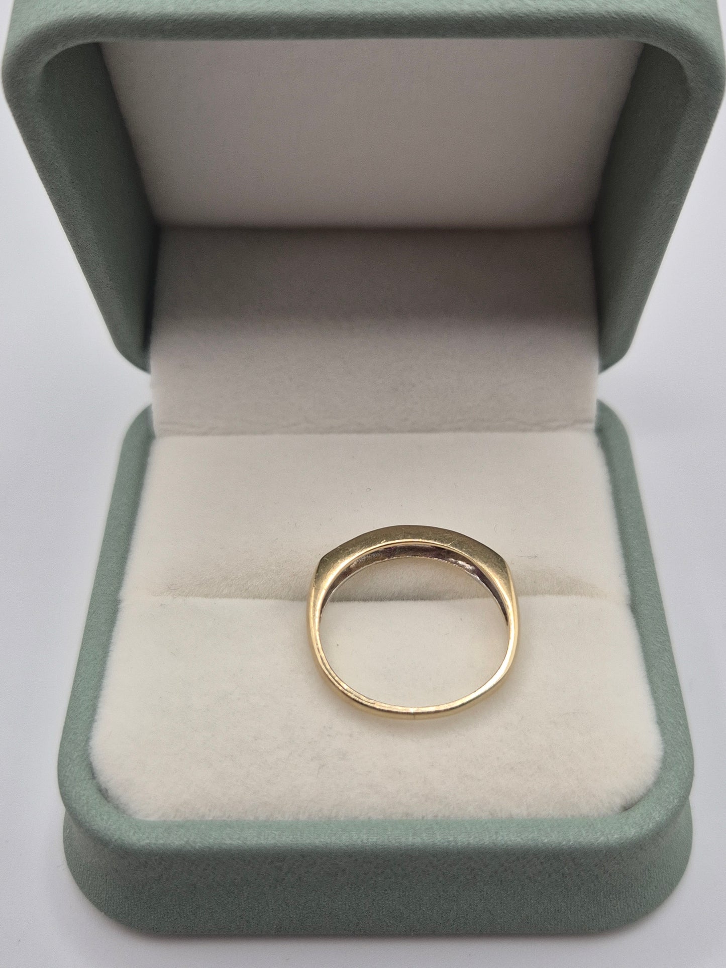 9ct gold ruby and diamond ring