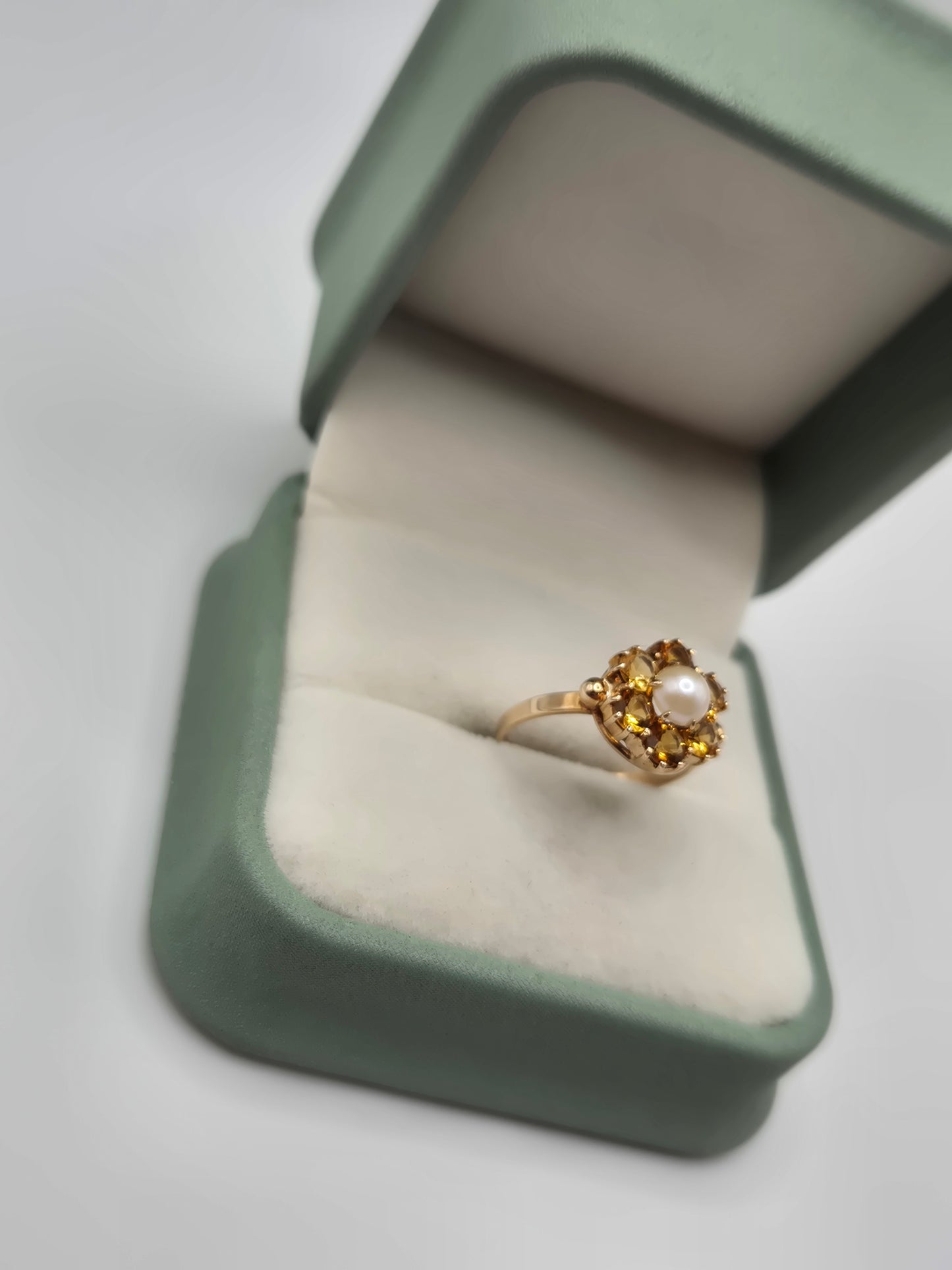 9ct gold pearl and citrine ring