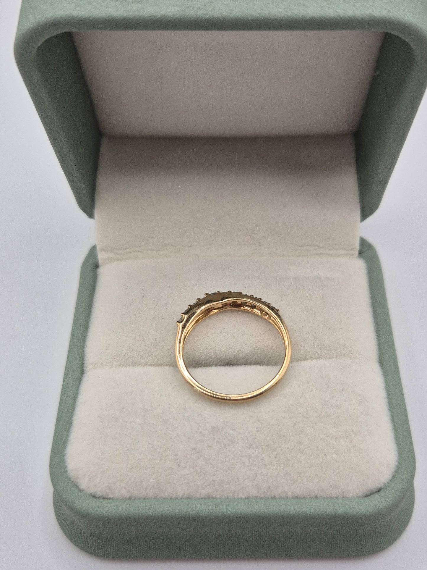 9ct gold emerald ring