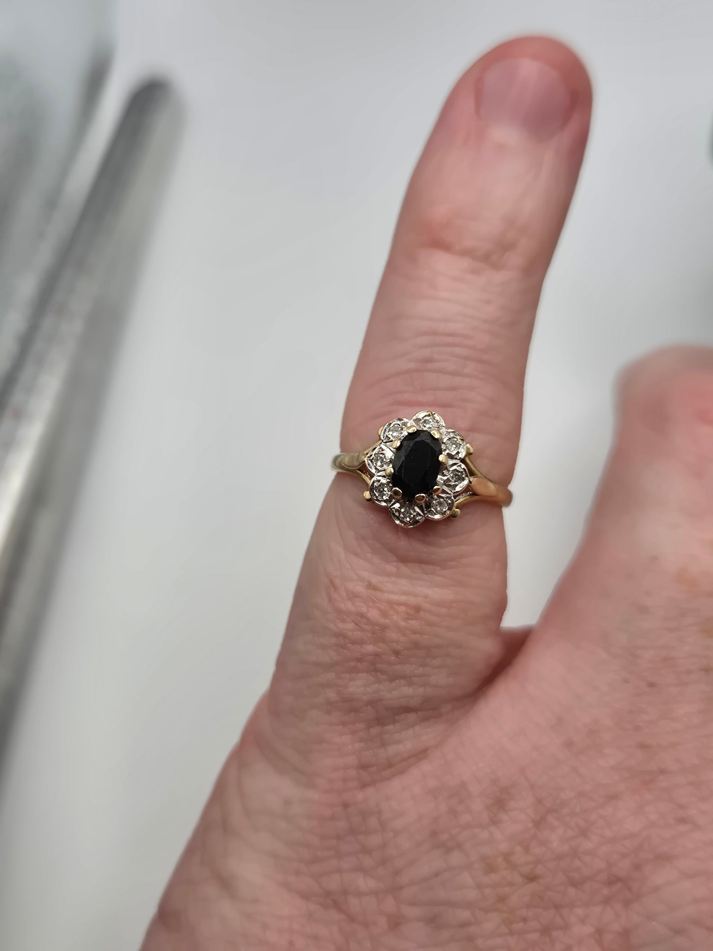 9ct gold sapphire and diamond ring