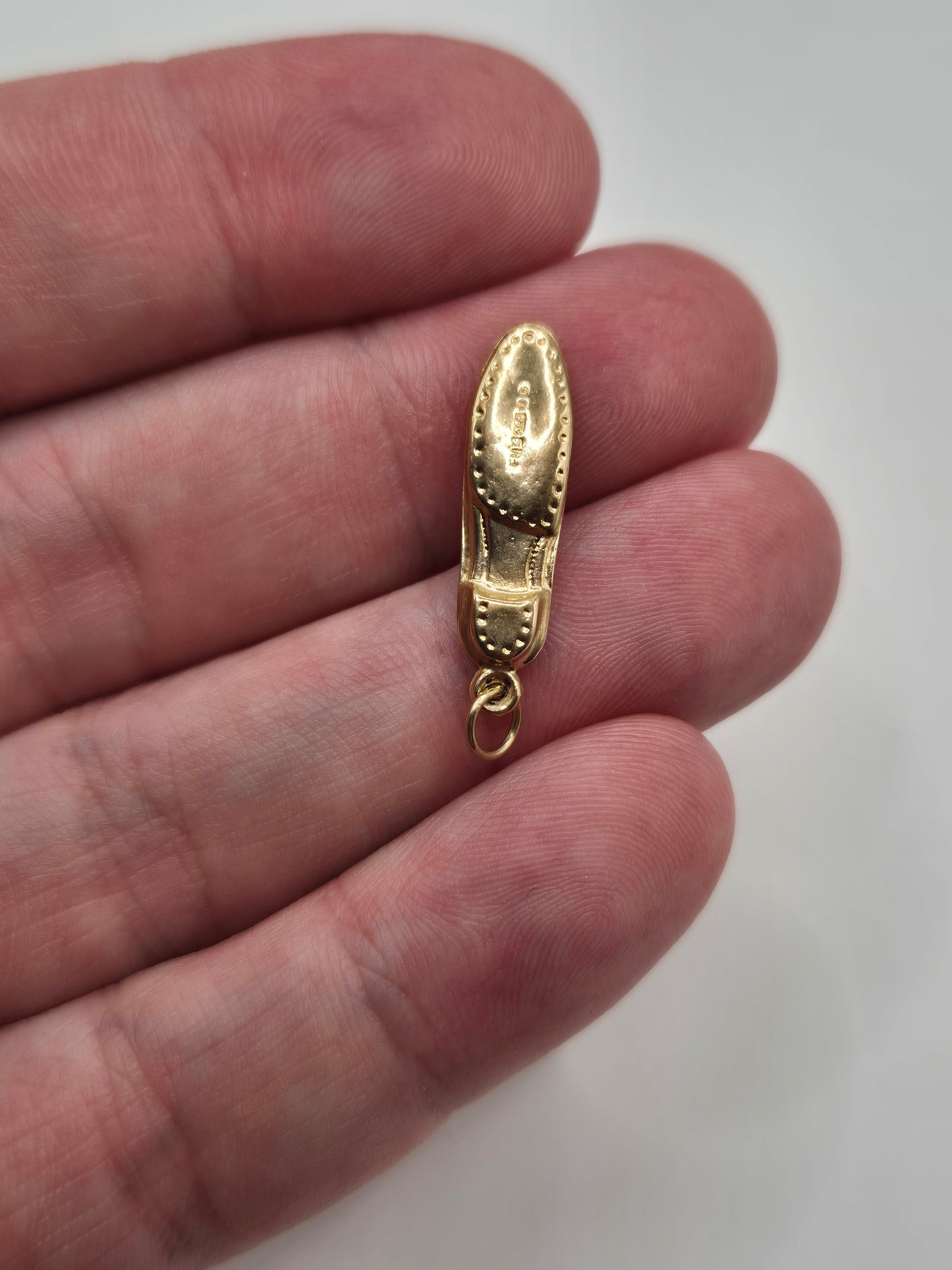 9ct gold shoe charm