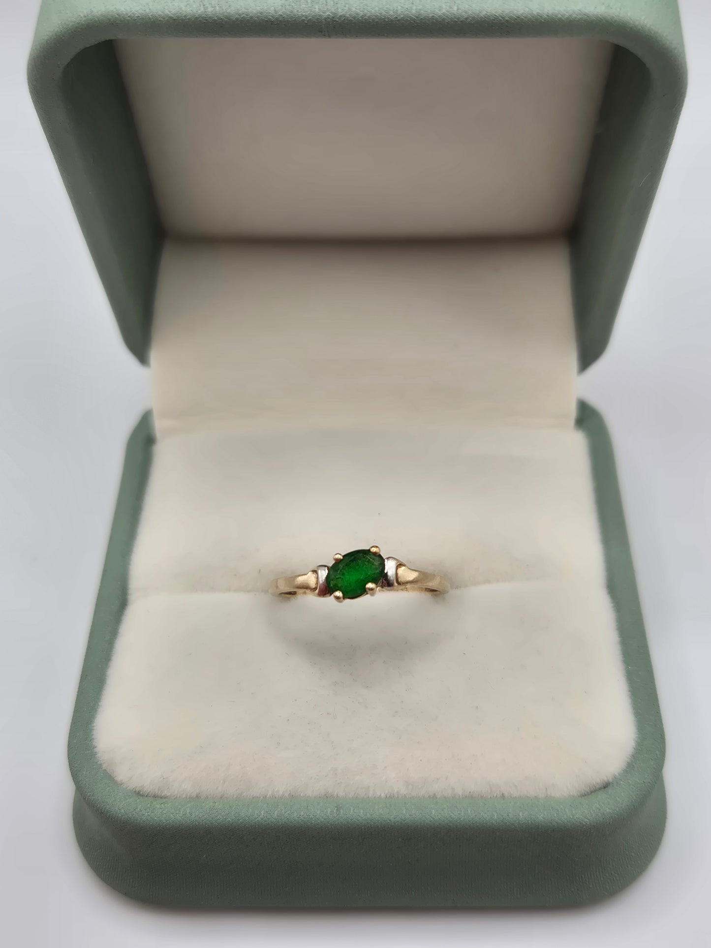 9ct gold diopside ring
