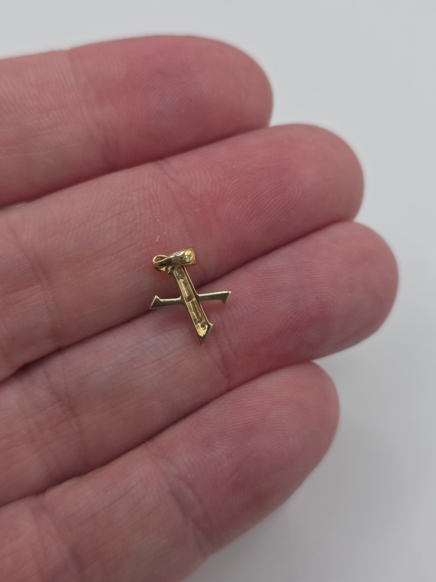 9ct gold diamond initial X pendant