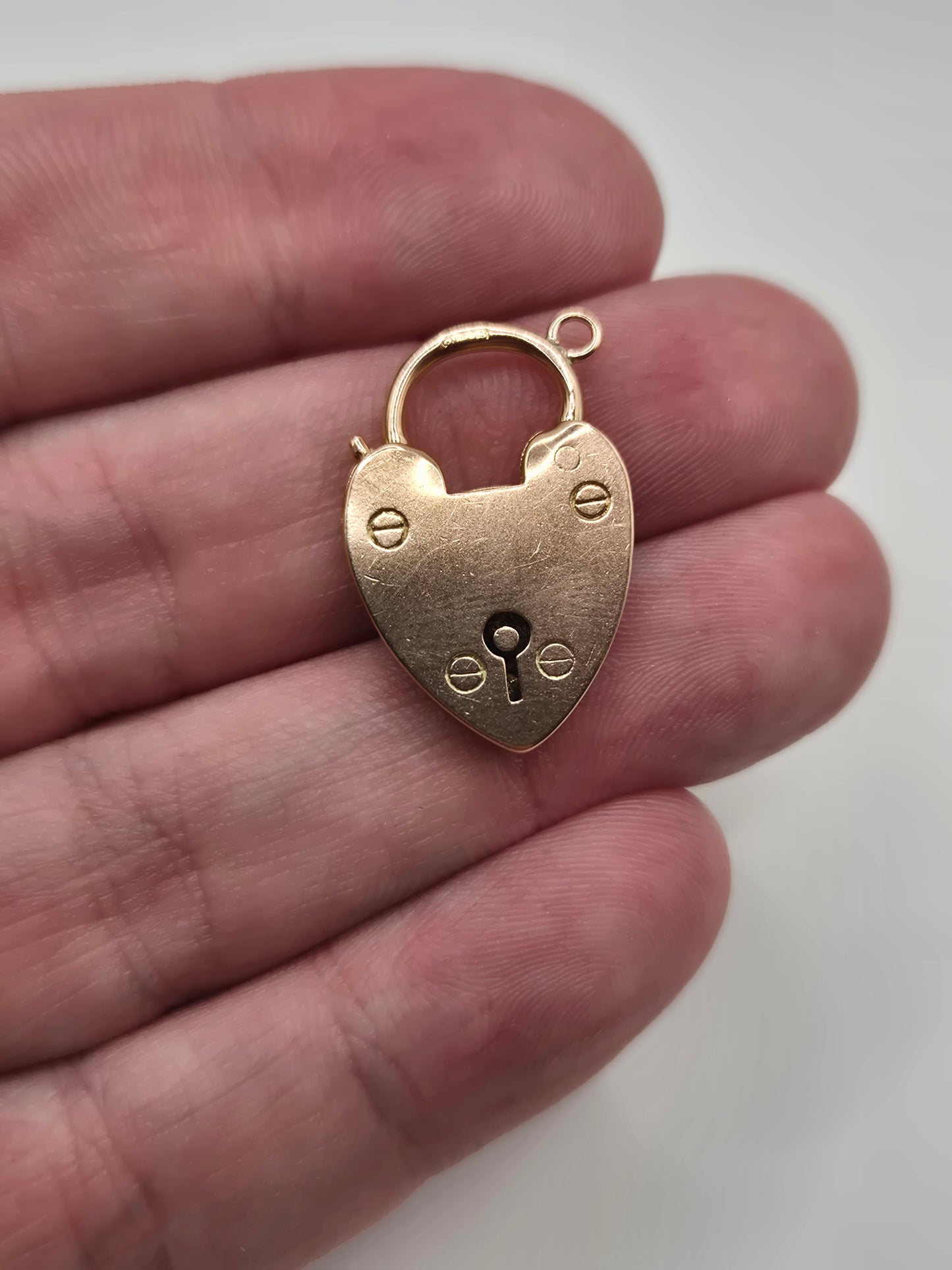 9ct rose gold padlock (5)