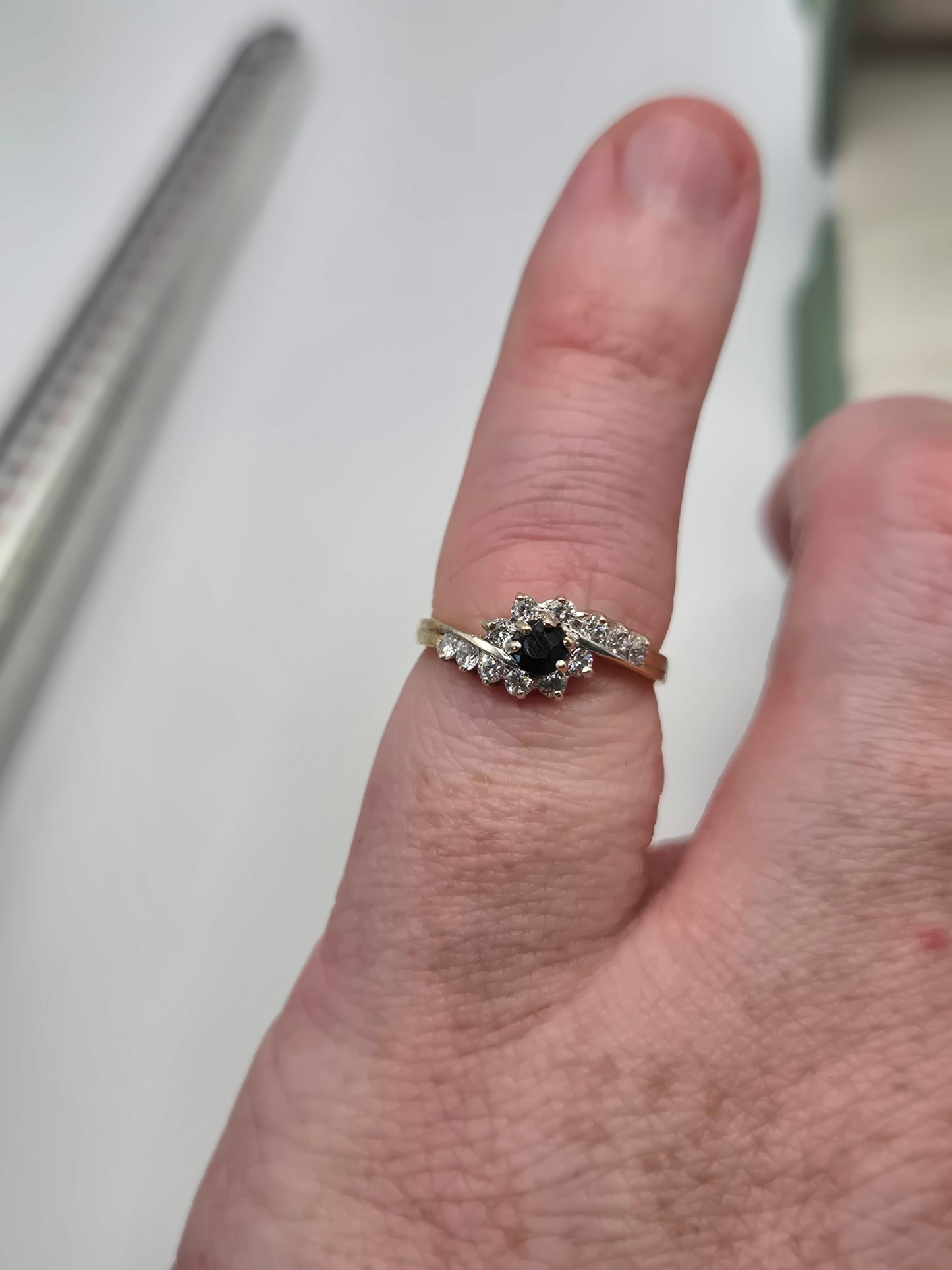 9ct gold sapphire and cz ring