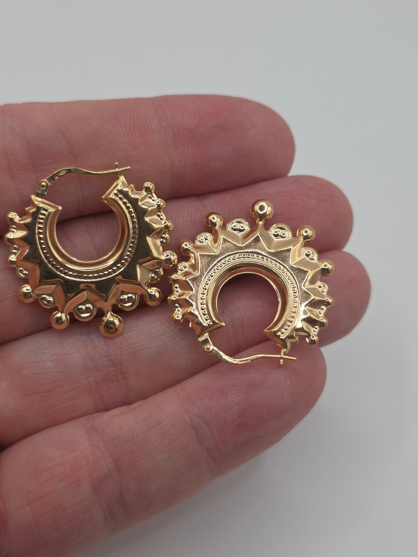 9ct gold spike creole earrings